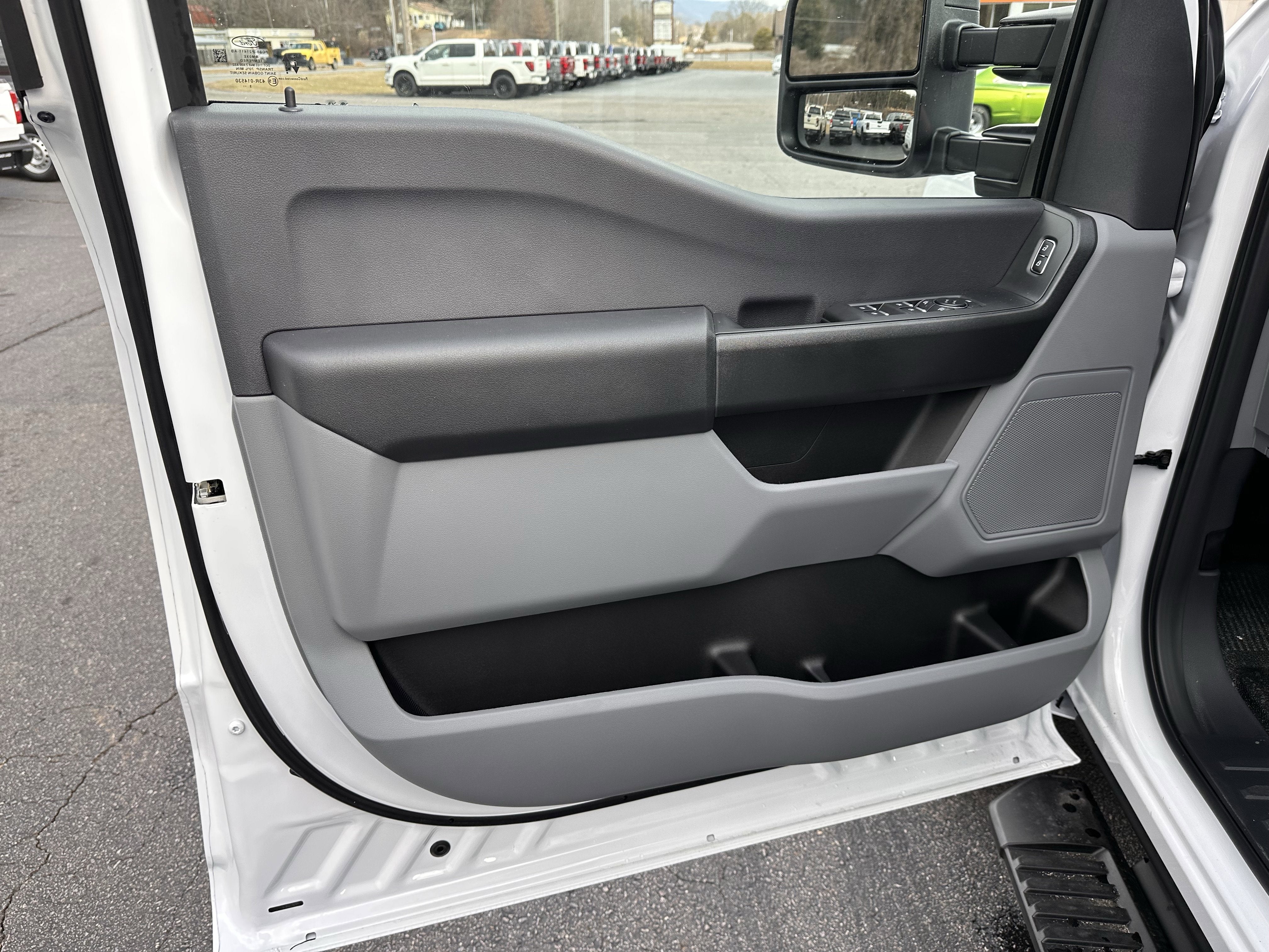 2026 Ford Super Duty F-350 DRW XL