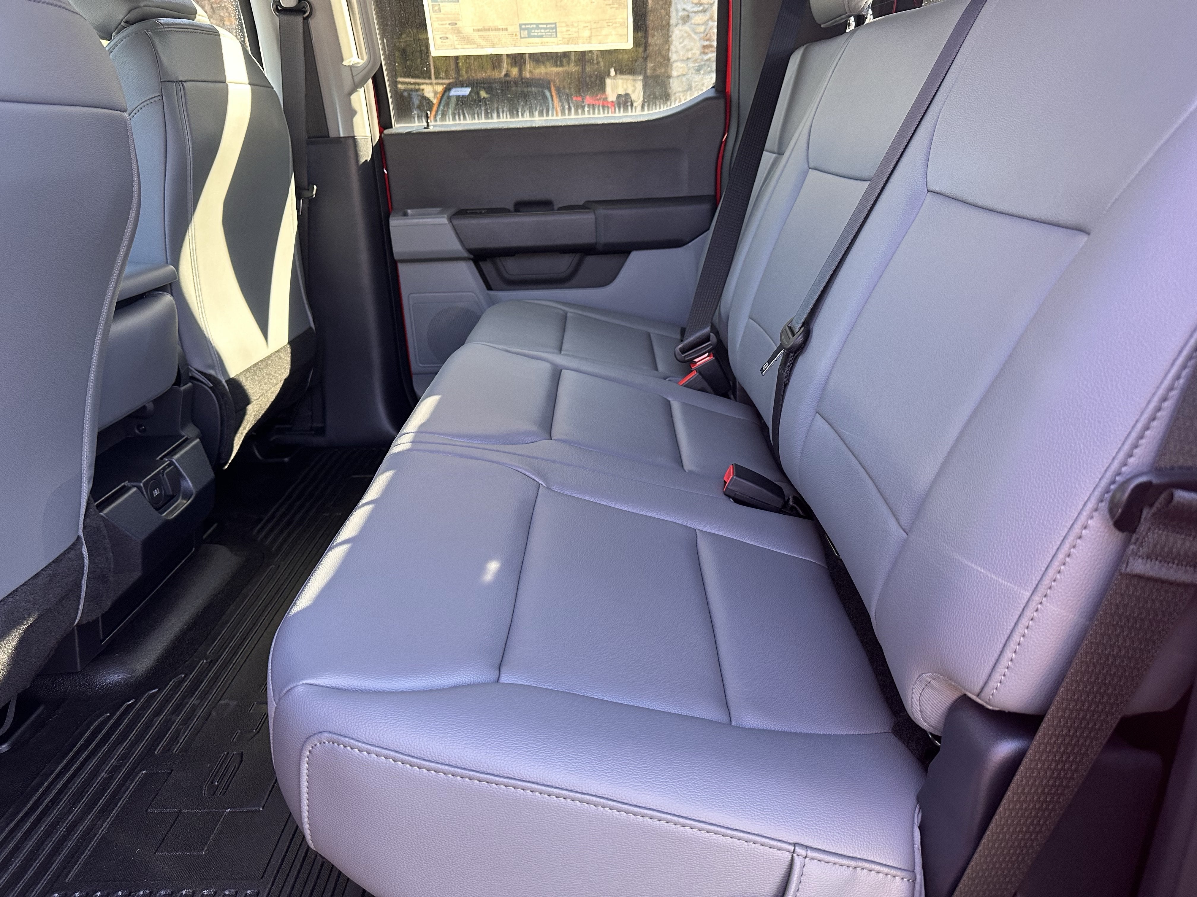 2026 Ford Super Duty F-350 DRW XL