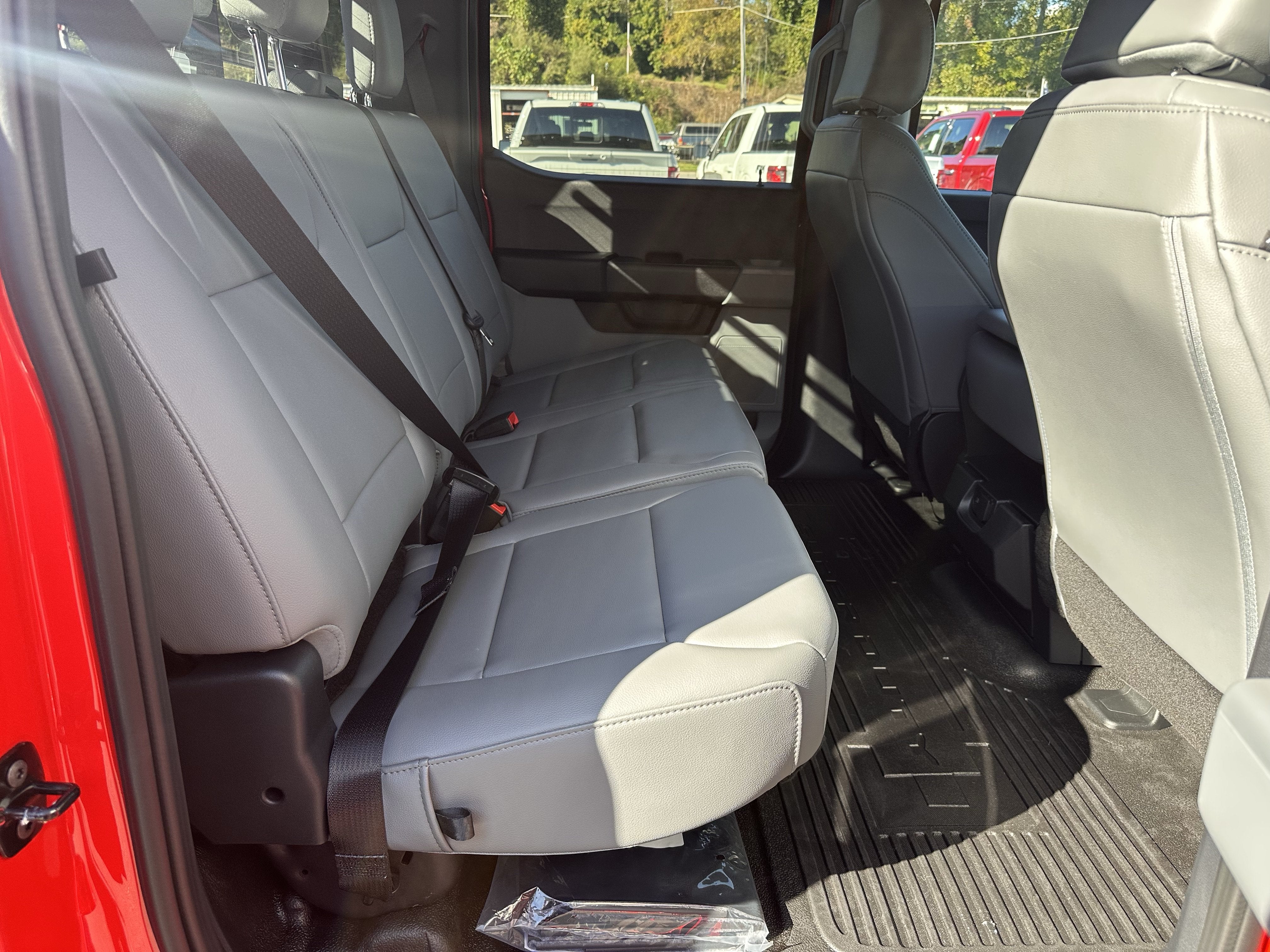 2026 Ford Super Duty F-350 DRW XL