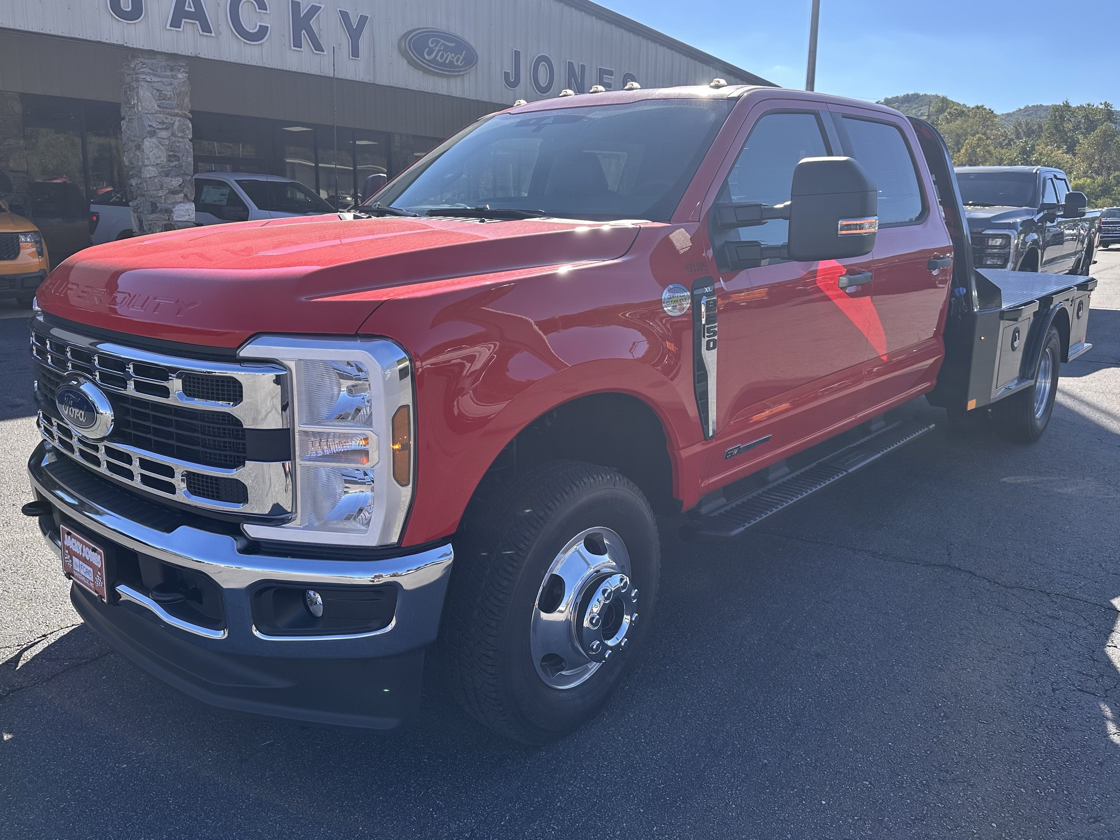 2026 Ford Super Duty F-350 DRW XL