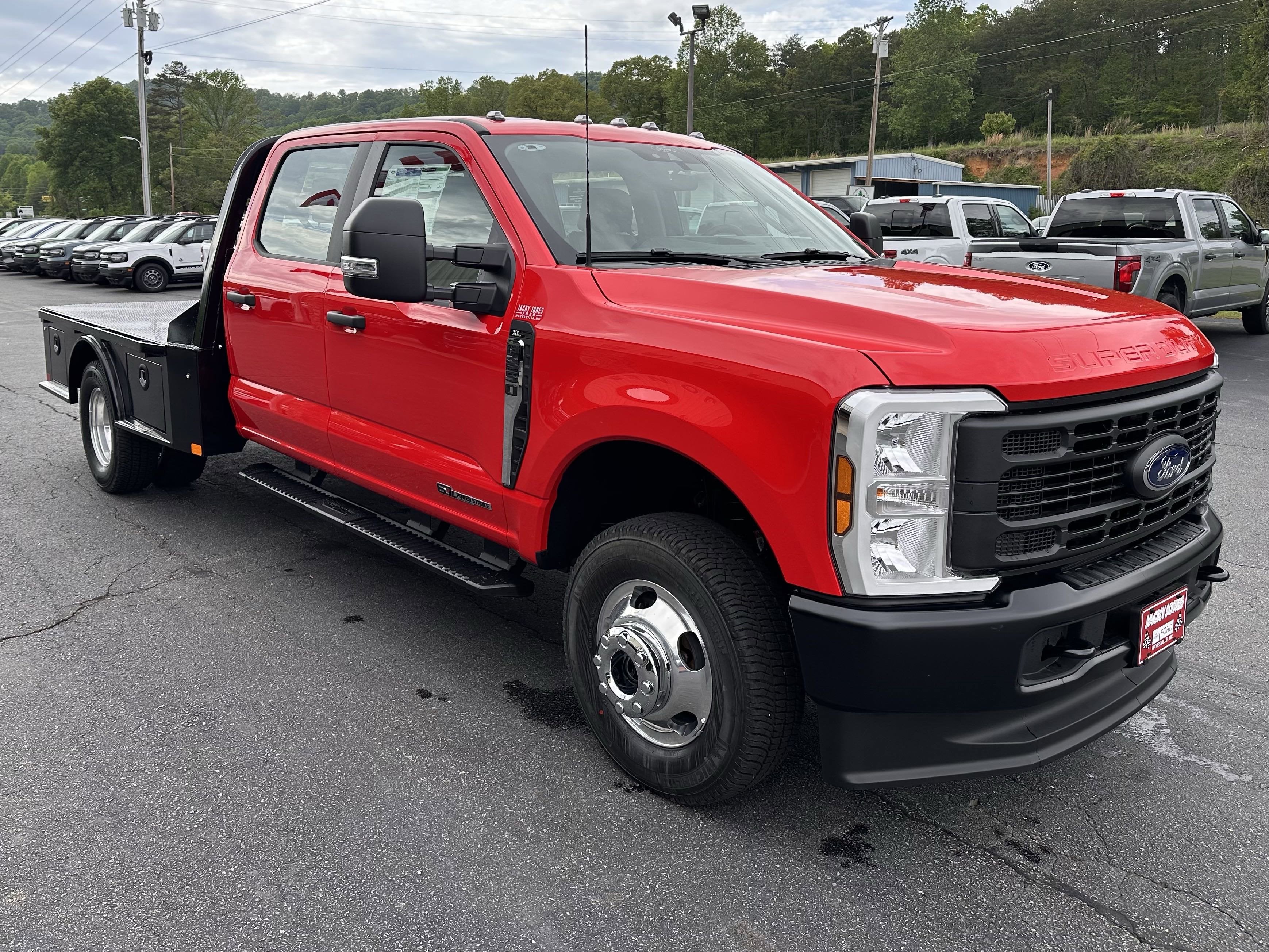 2025 Ford Super Duty F-350 DRW XL