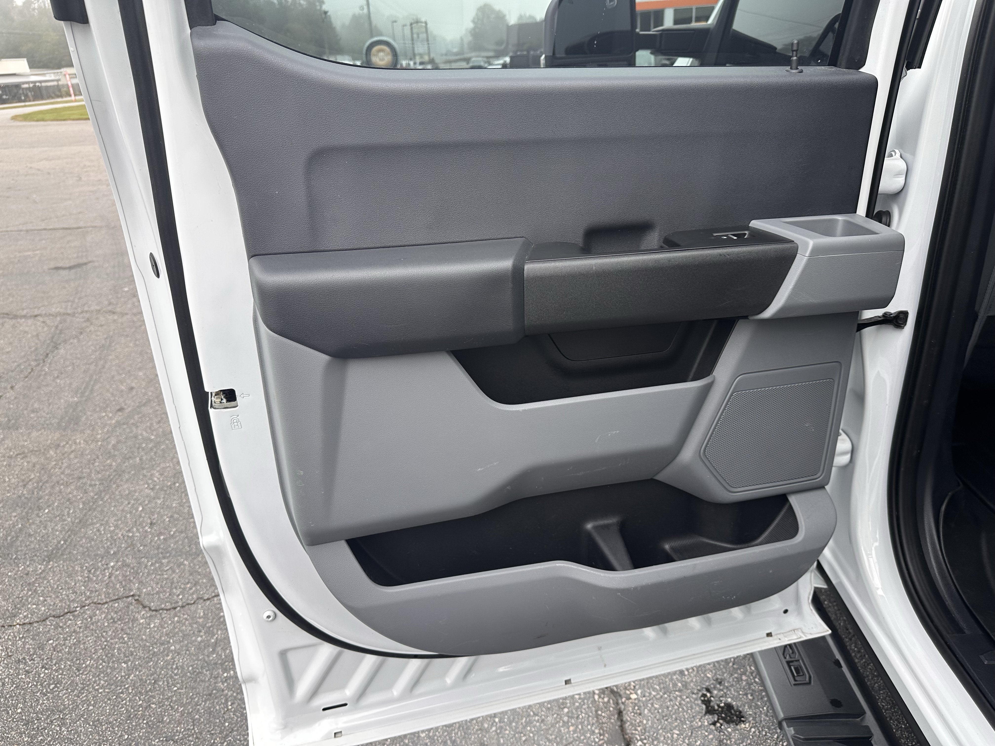 2025 Ford Super Duty F-350 DRW XL
