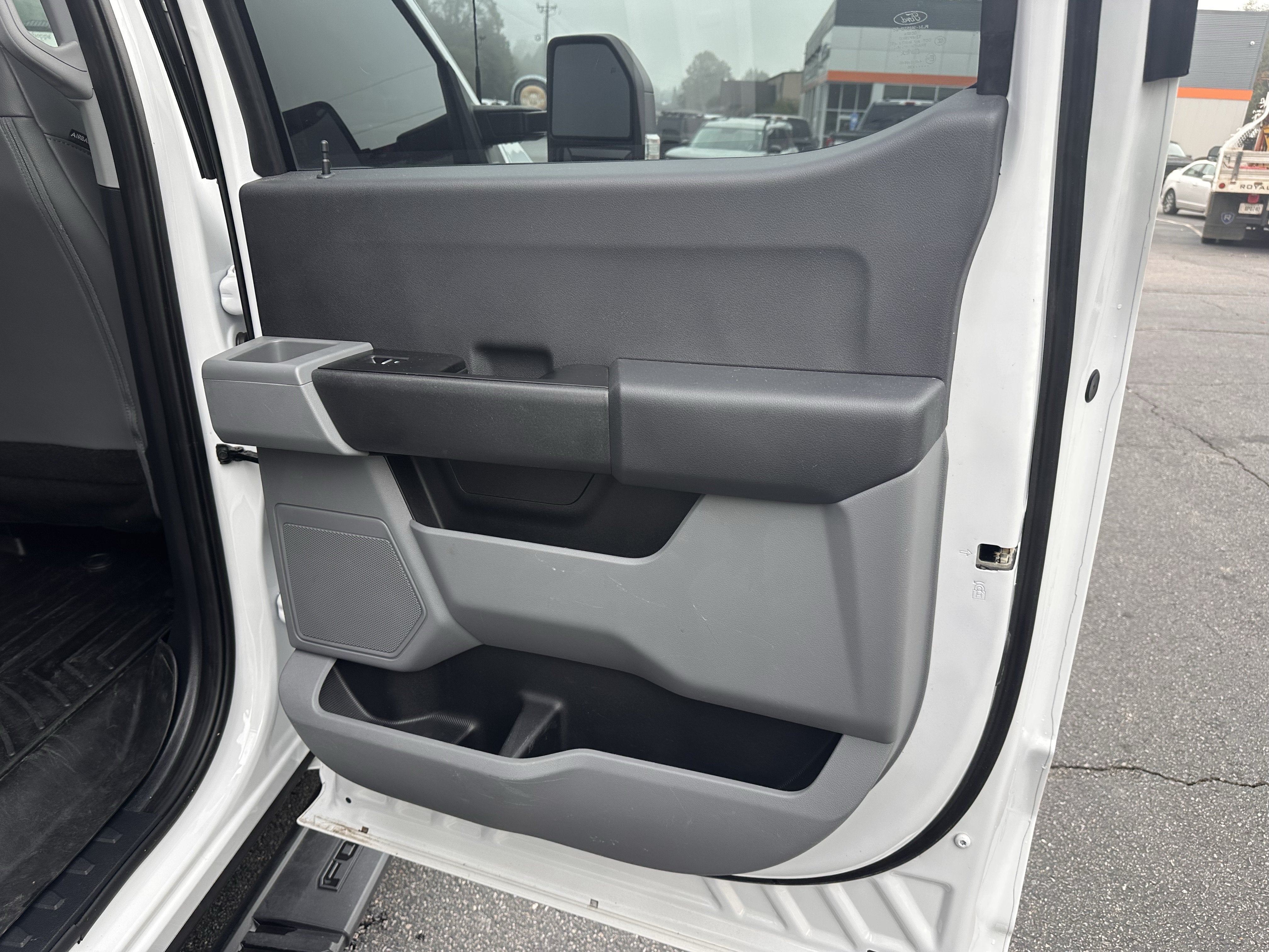 2025 Ford Super Duty F-350 DRW XL