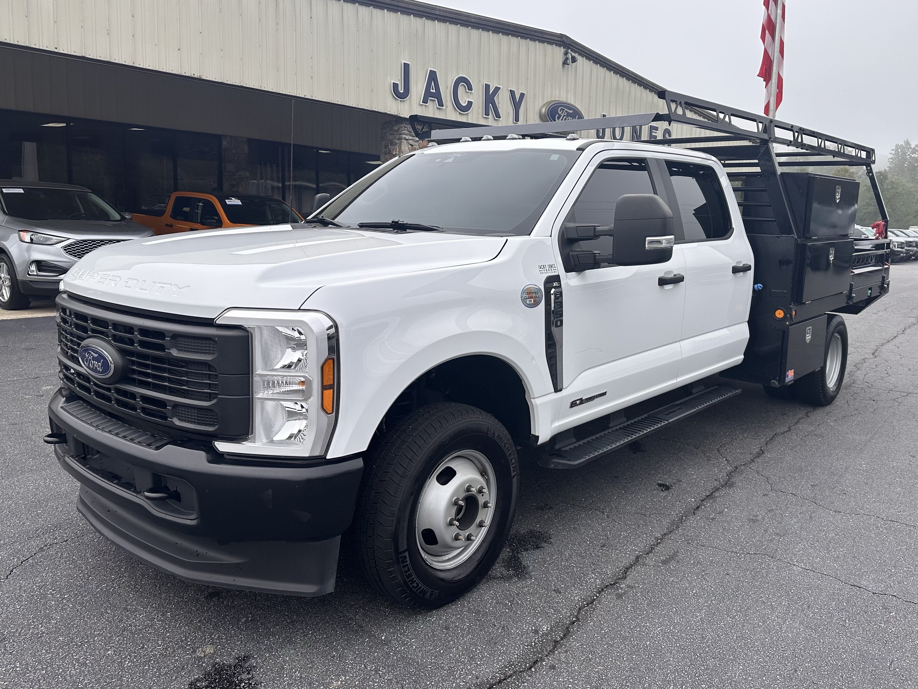 2025 Ford Super Duty F-350 DRW XL