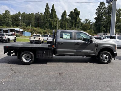 2026 Ford Super Duty F-350 DRW XL