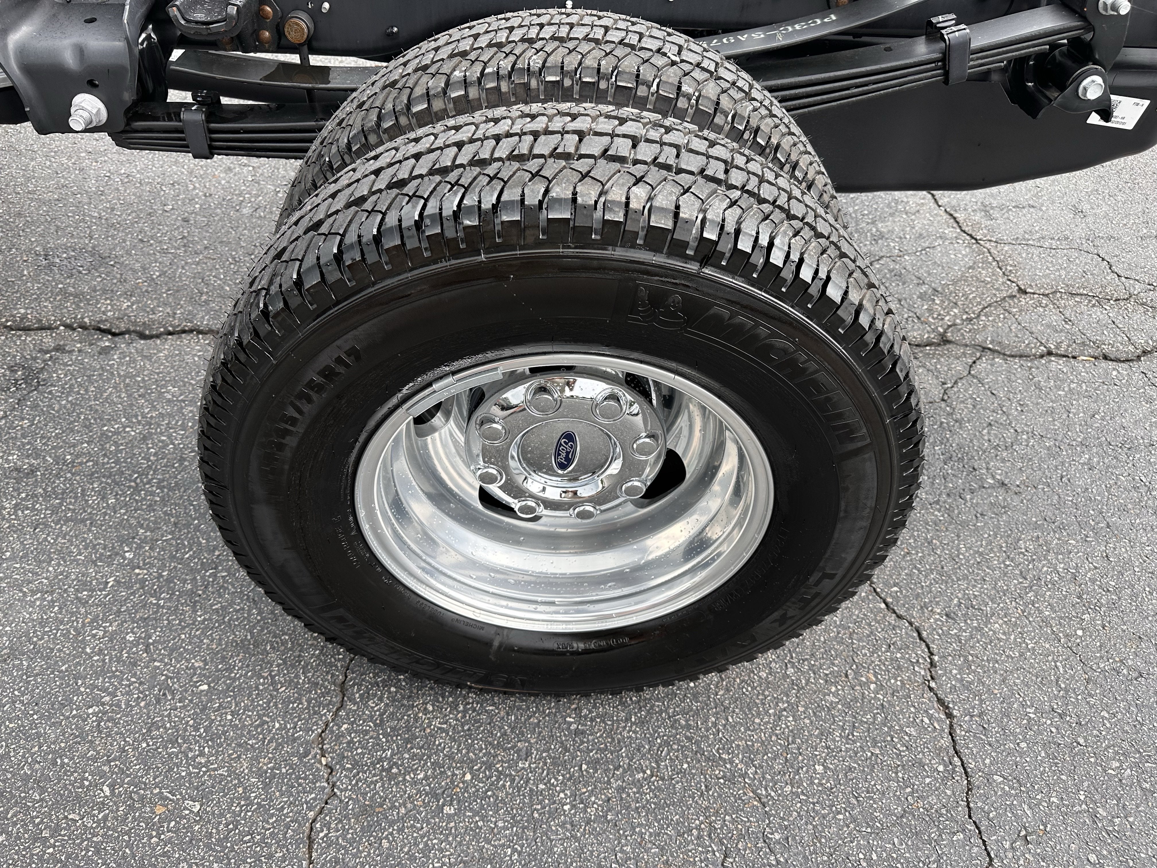 2026 Ford Super Duty F-350 DRW XL