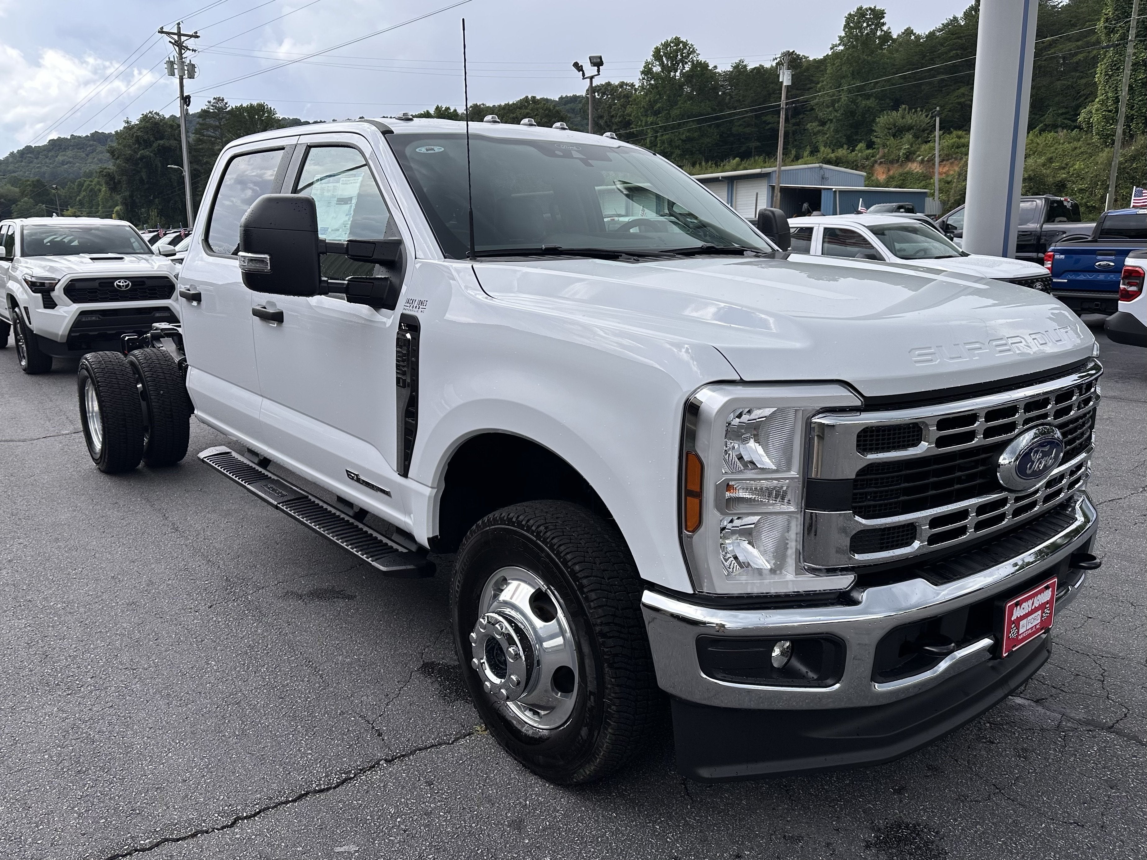 2026 Ford Super Duty F-350 DRW XL