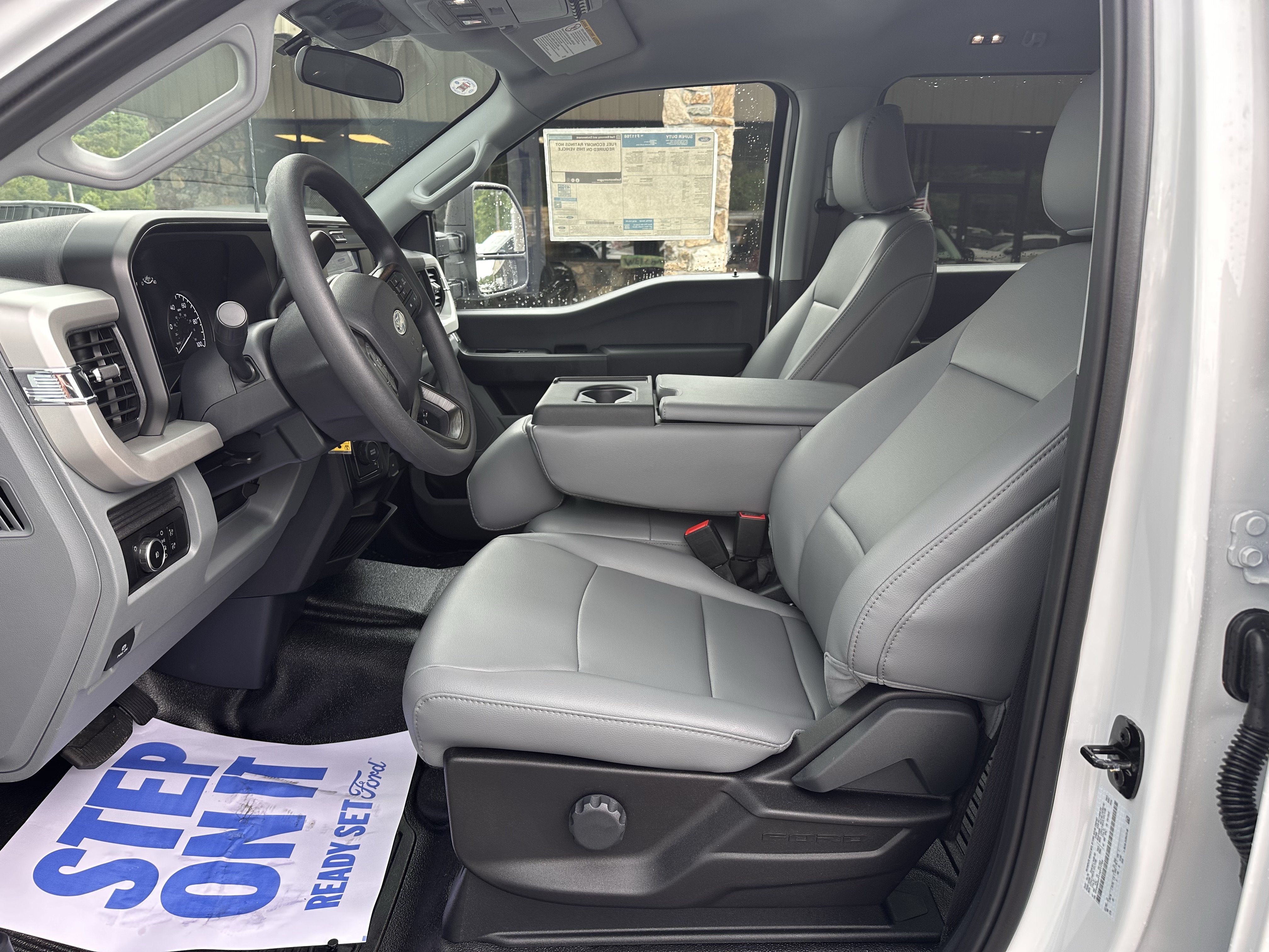 2026 Ford Super Duty F-350 DRW XL