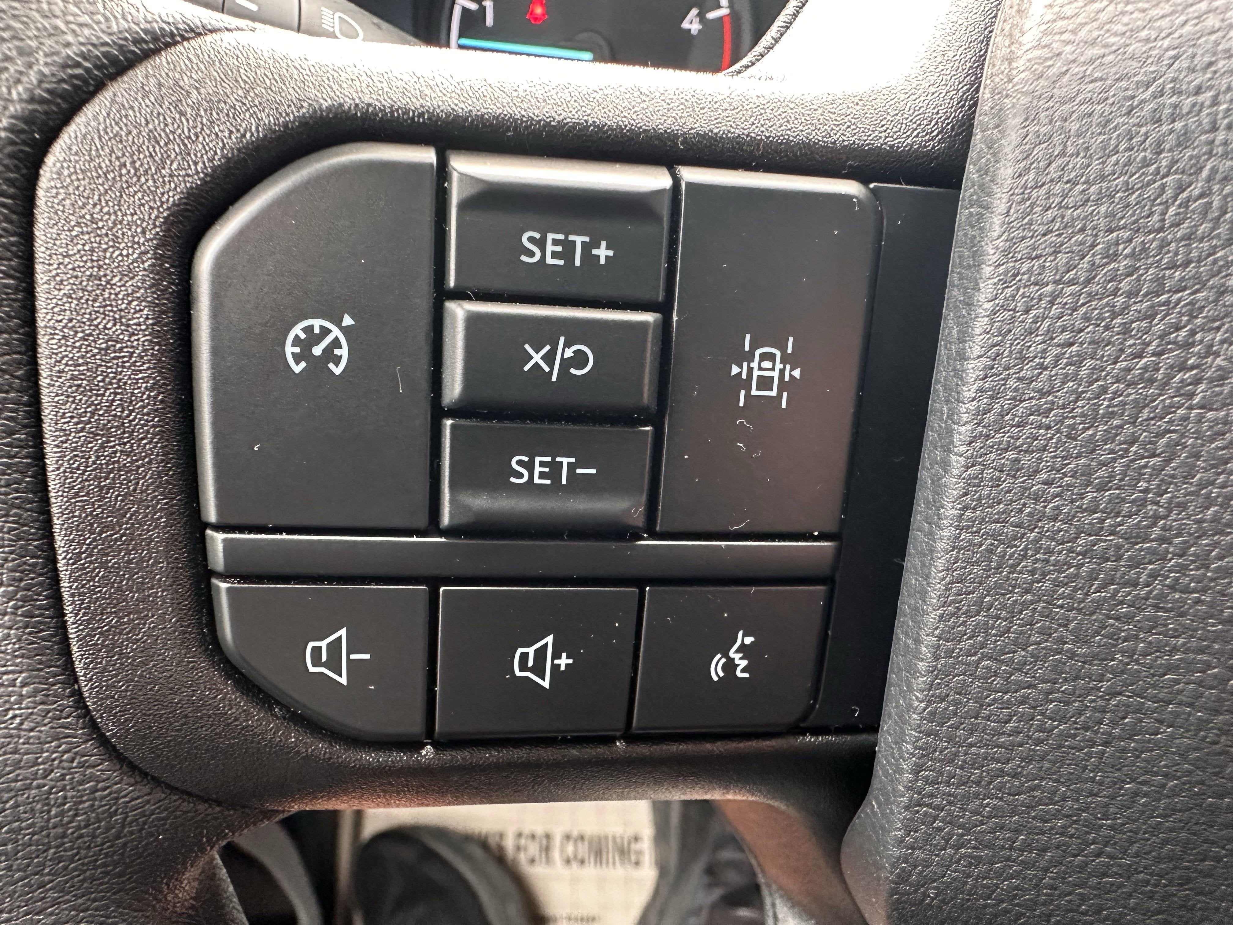 2025 Ford Super Duty F-350 DRW XLT