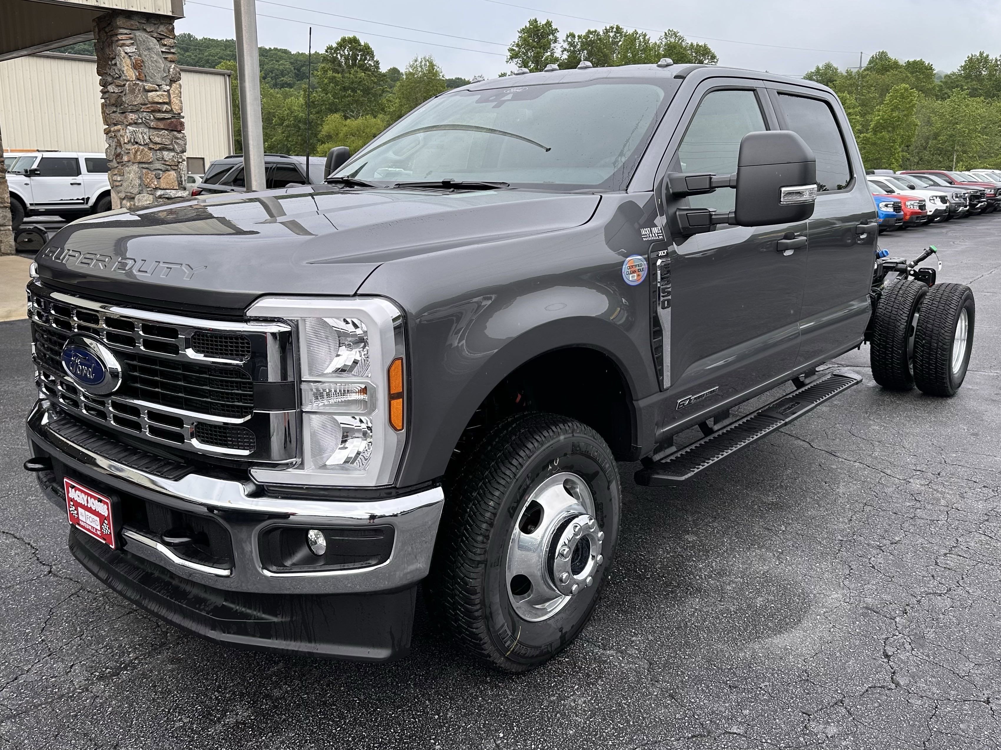 2025 Ford Super Duty F-350 DRW XLT