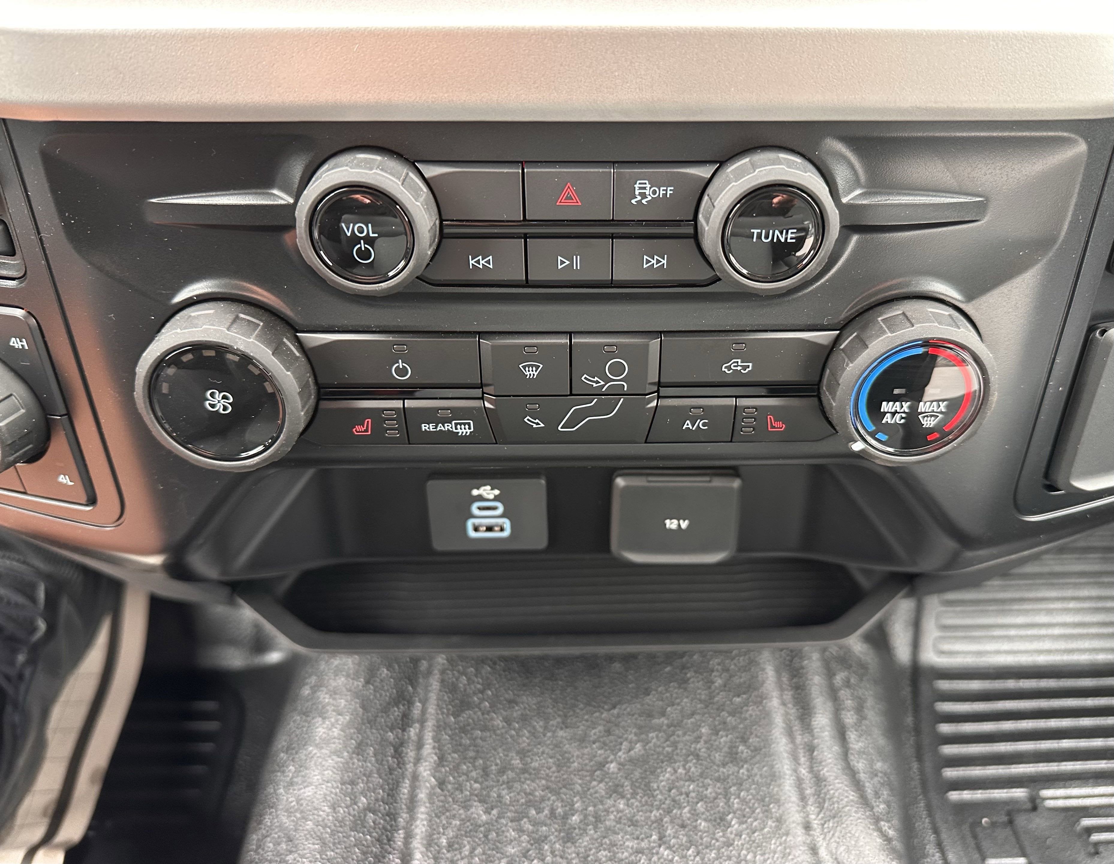 2025 Ford Super Duty F-350 DRW XLT