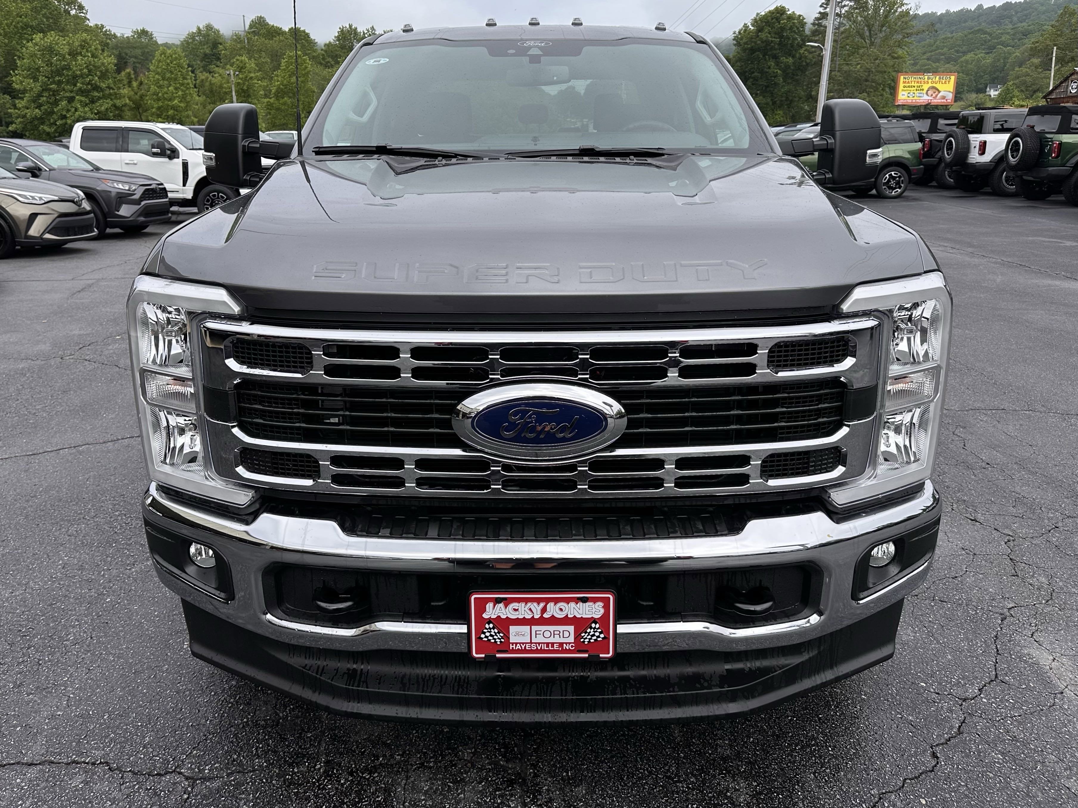 2025 Ford Super Duty F-350 DRW XLT