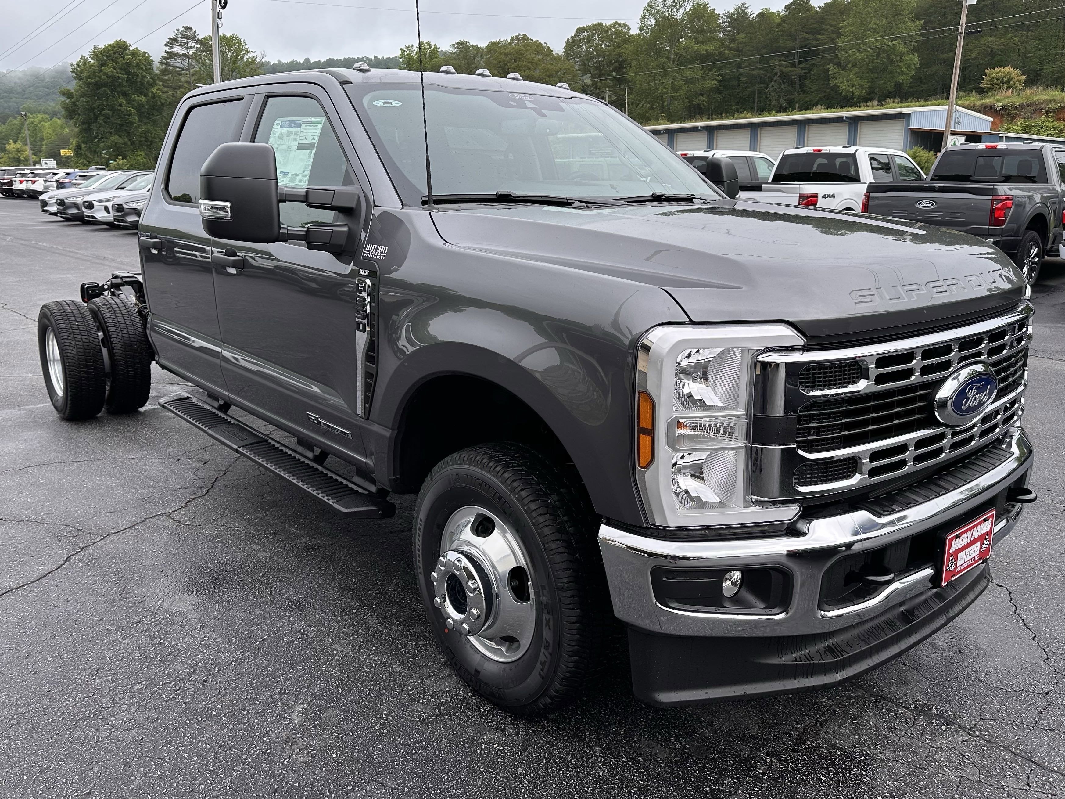 2025 Ford Super Duty F-350 DRW XLT