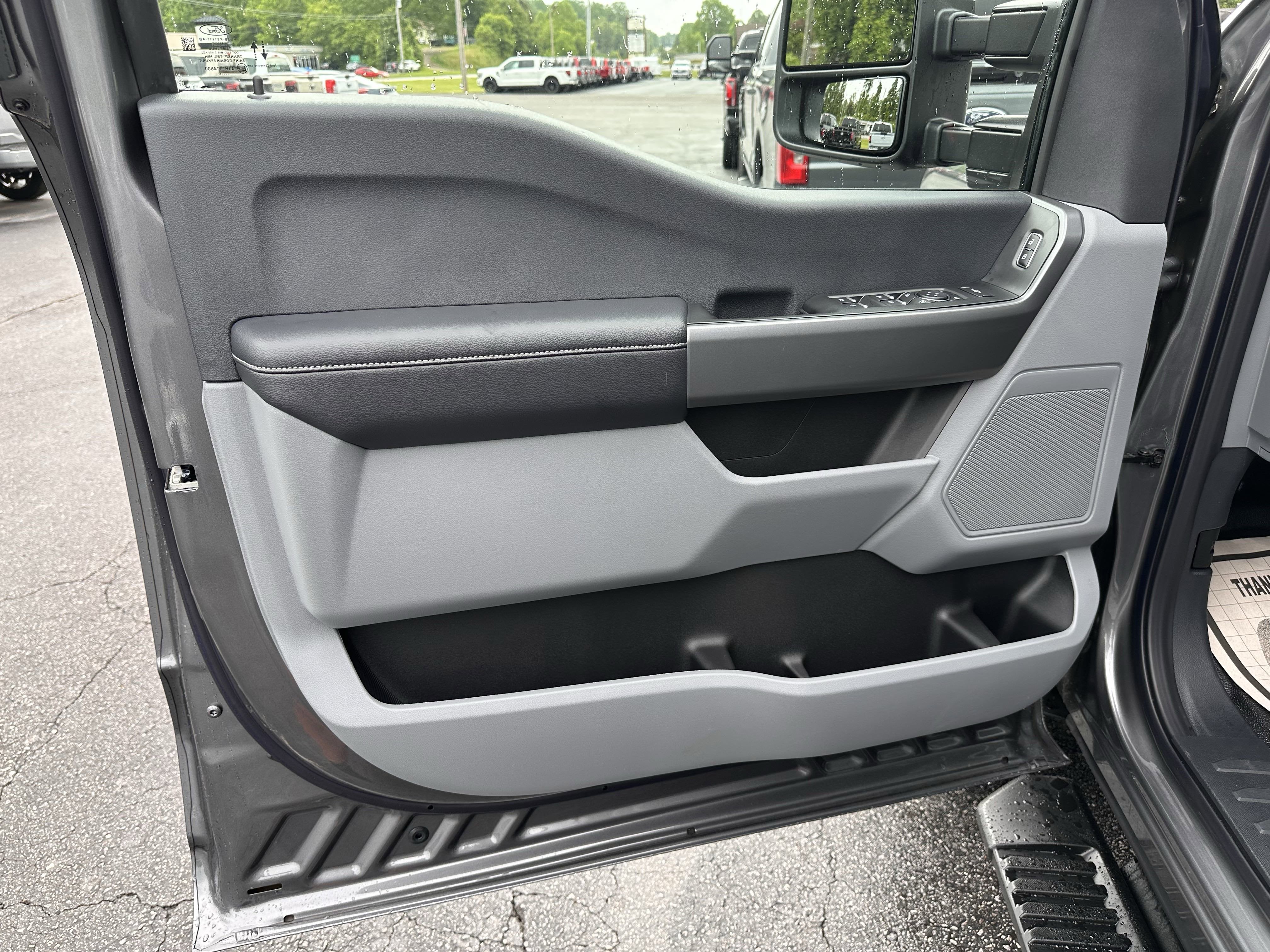 2025 Ford Super Duty F-350 DRW XLT