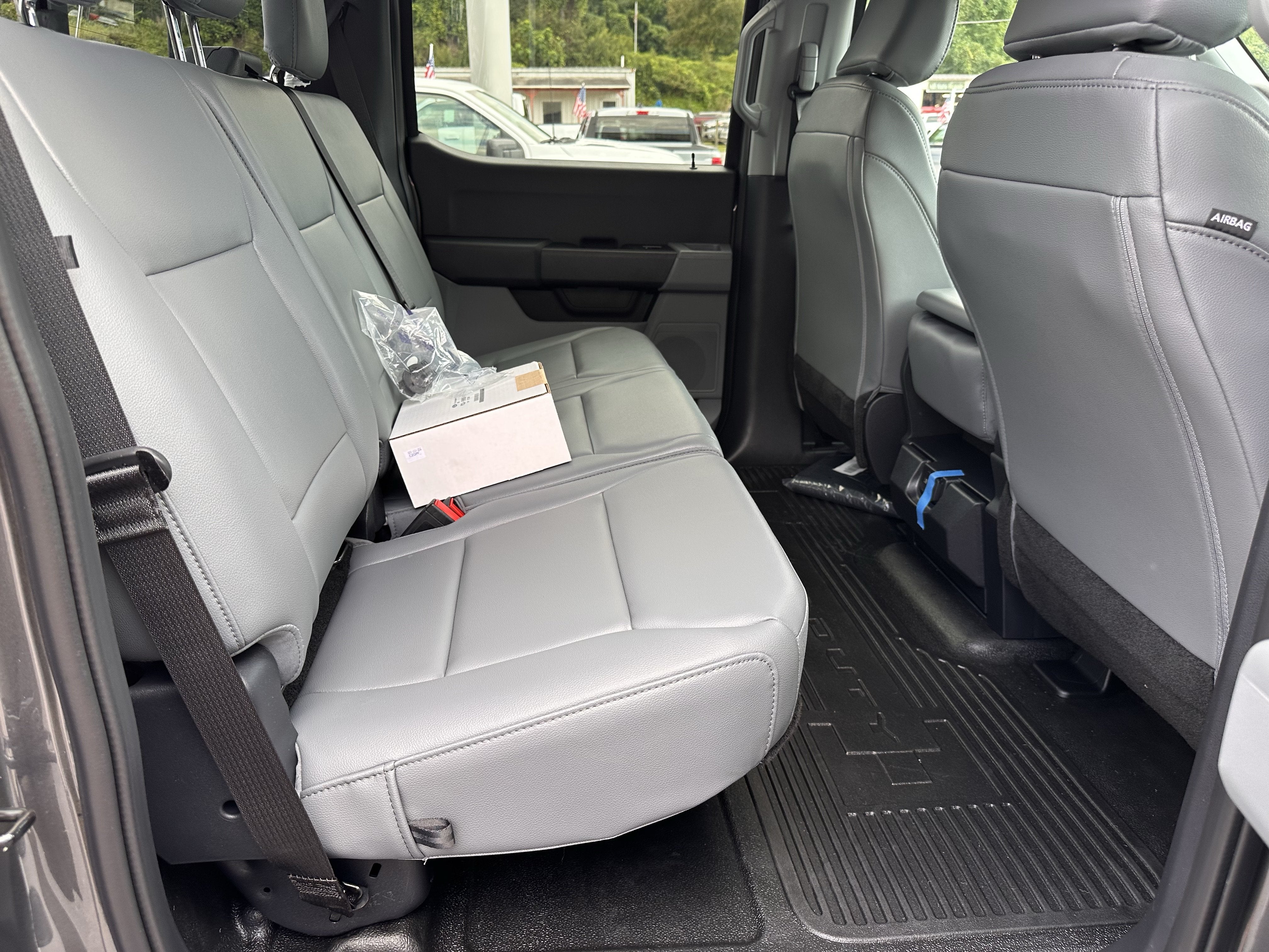 2026 Ford Super Duty F-350 DRW XL