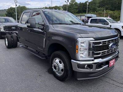 2026 Ford Super Duty F-350 DRW XL