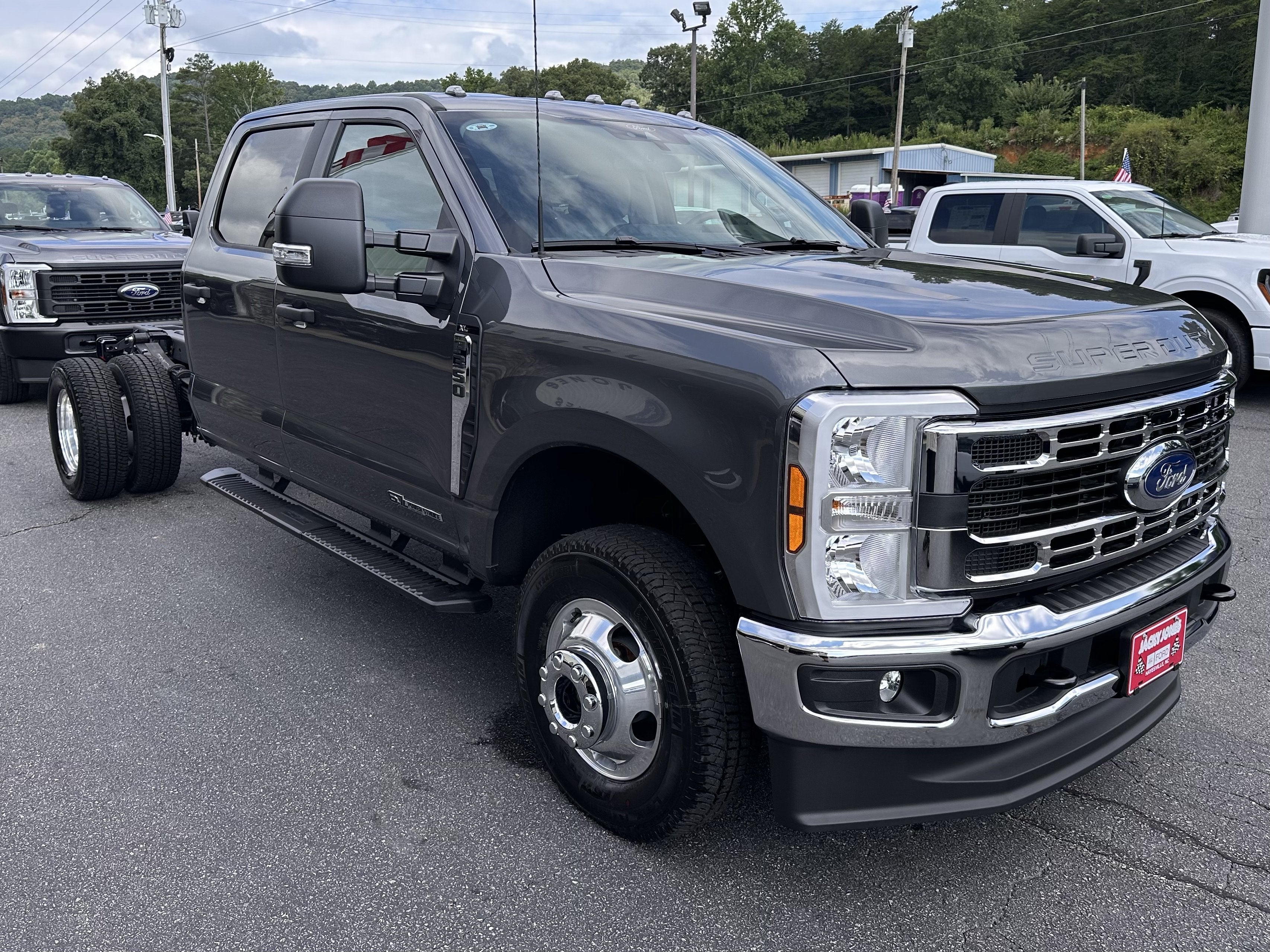 2026 Ford Super Duty F-350 DRW XL