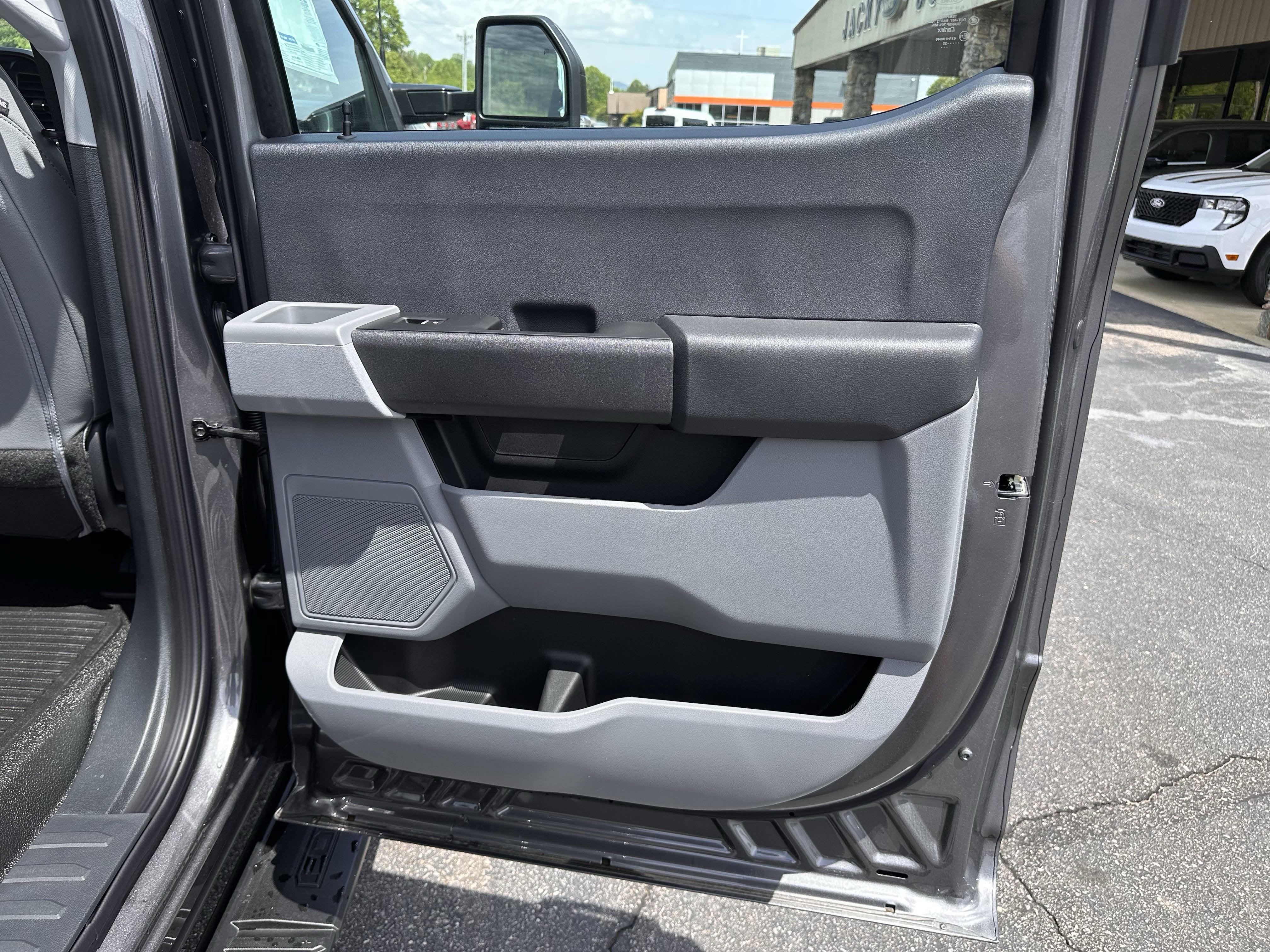 2025 Ford Super Duty F-350 DRW XL