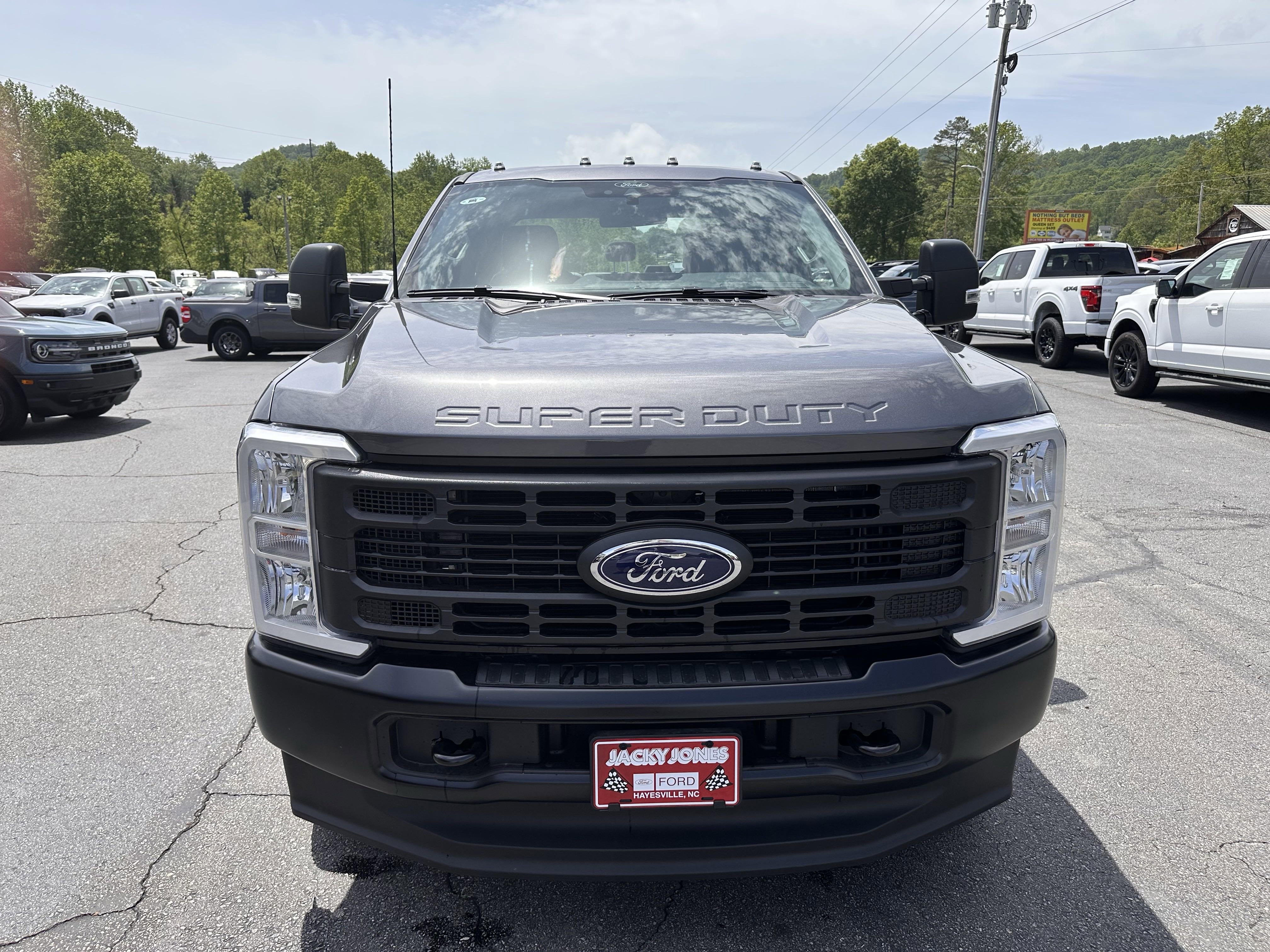 2025 Ford Super Duty F-350 DRW XL