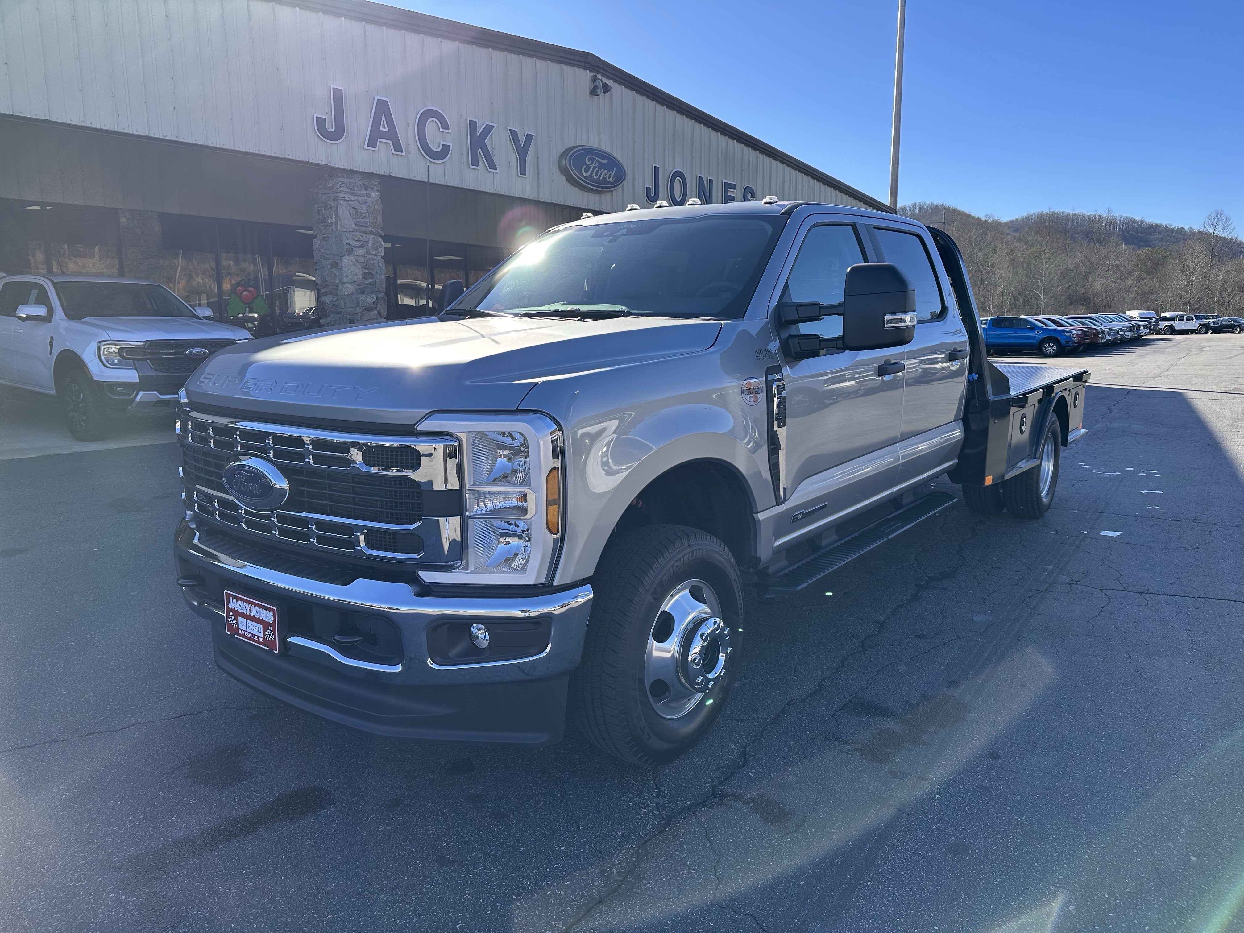 2026 Ford Super Duty F-350 DRW XL