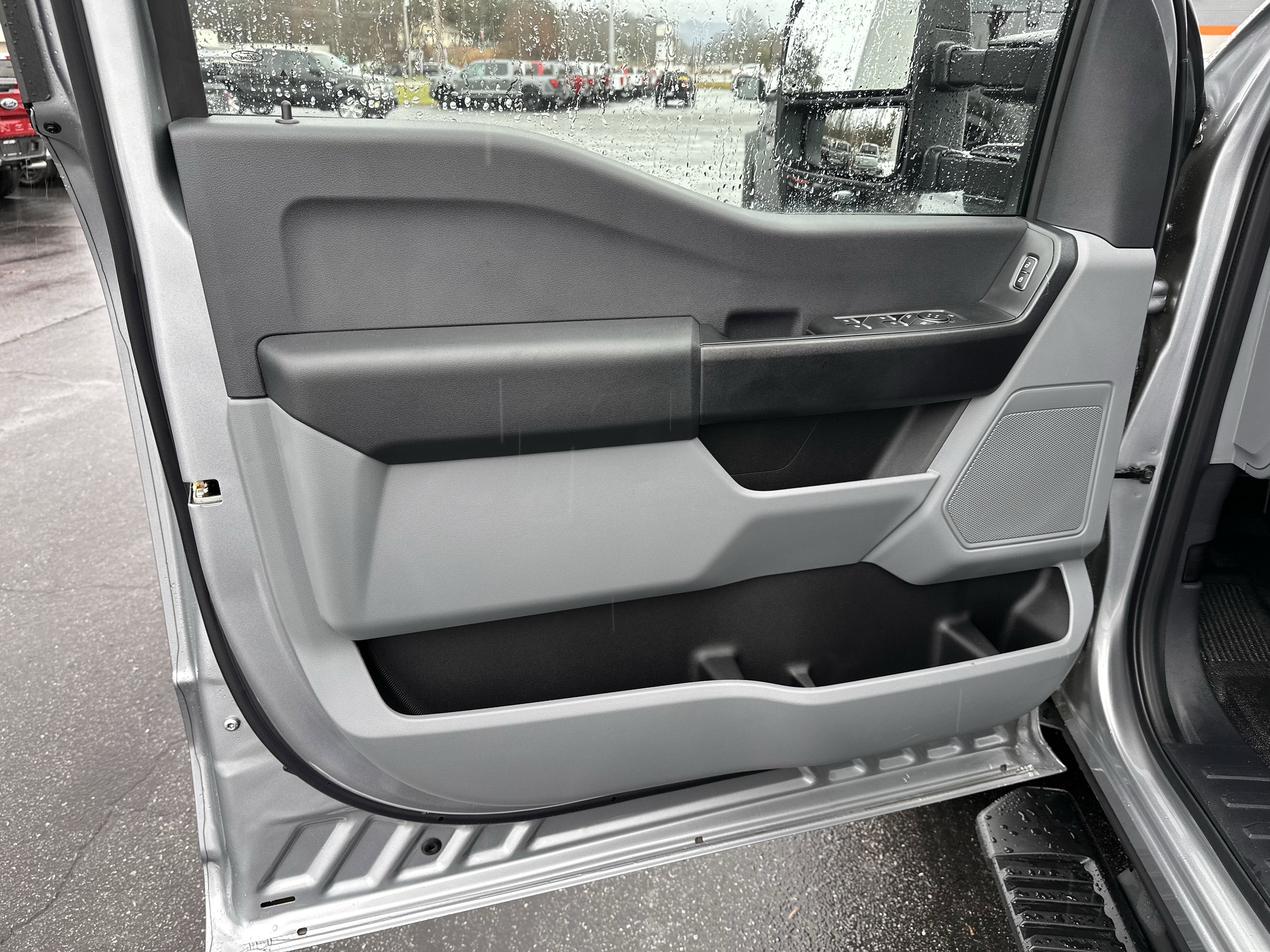 2026 Ford Super Duty F-350 DRW XL