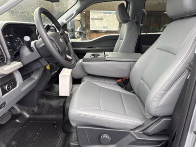 2026 Ford Super Duty F-350 DRW XL