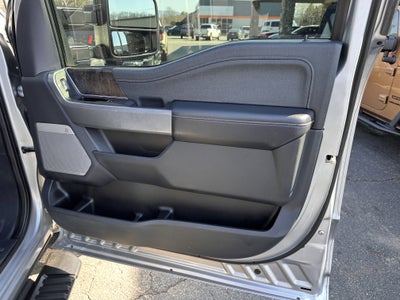 2024 Ford Super Duty F-350 DRW LARIAT