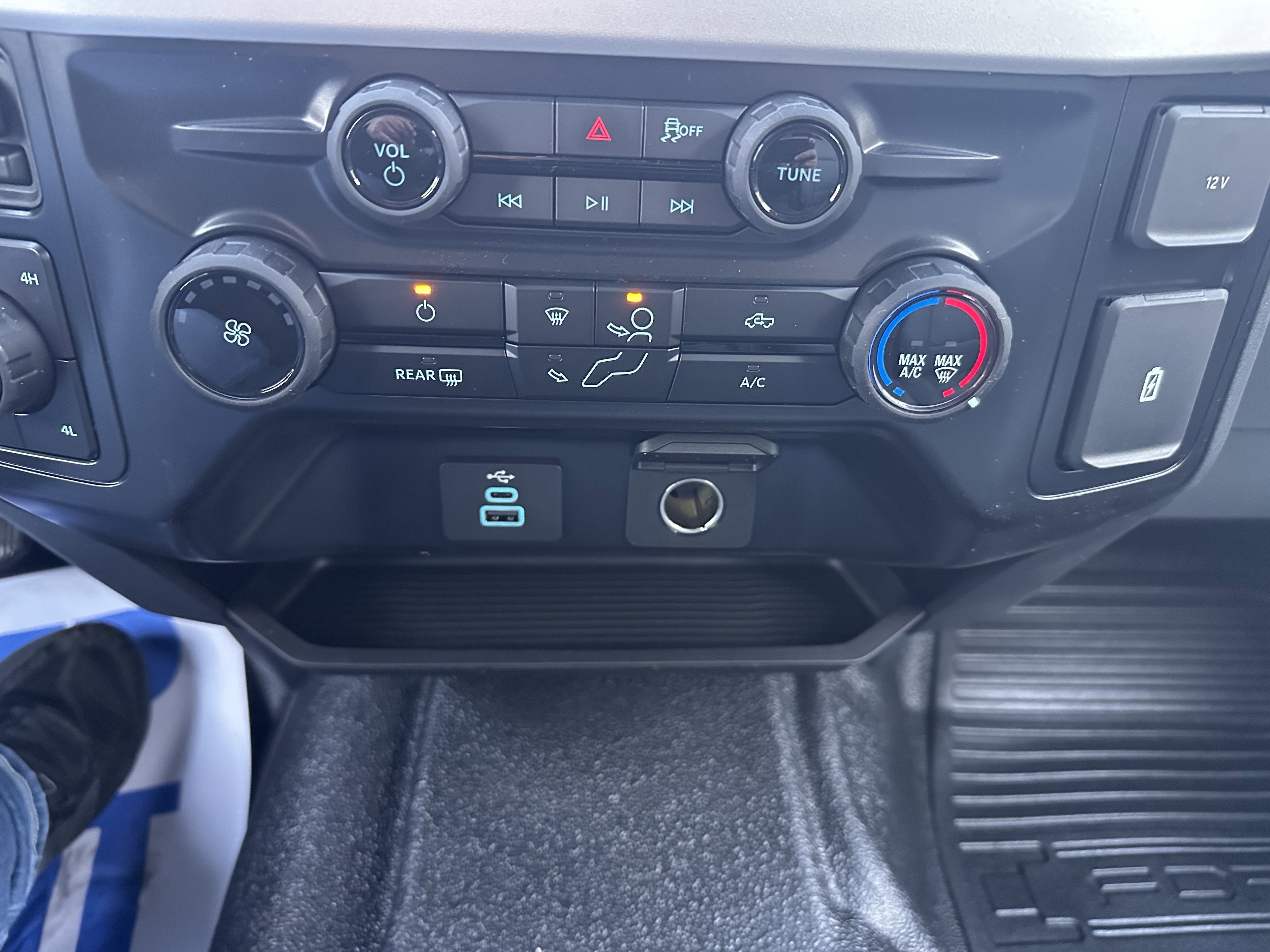 2026 Ford Super Duty F-350 DRW XL