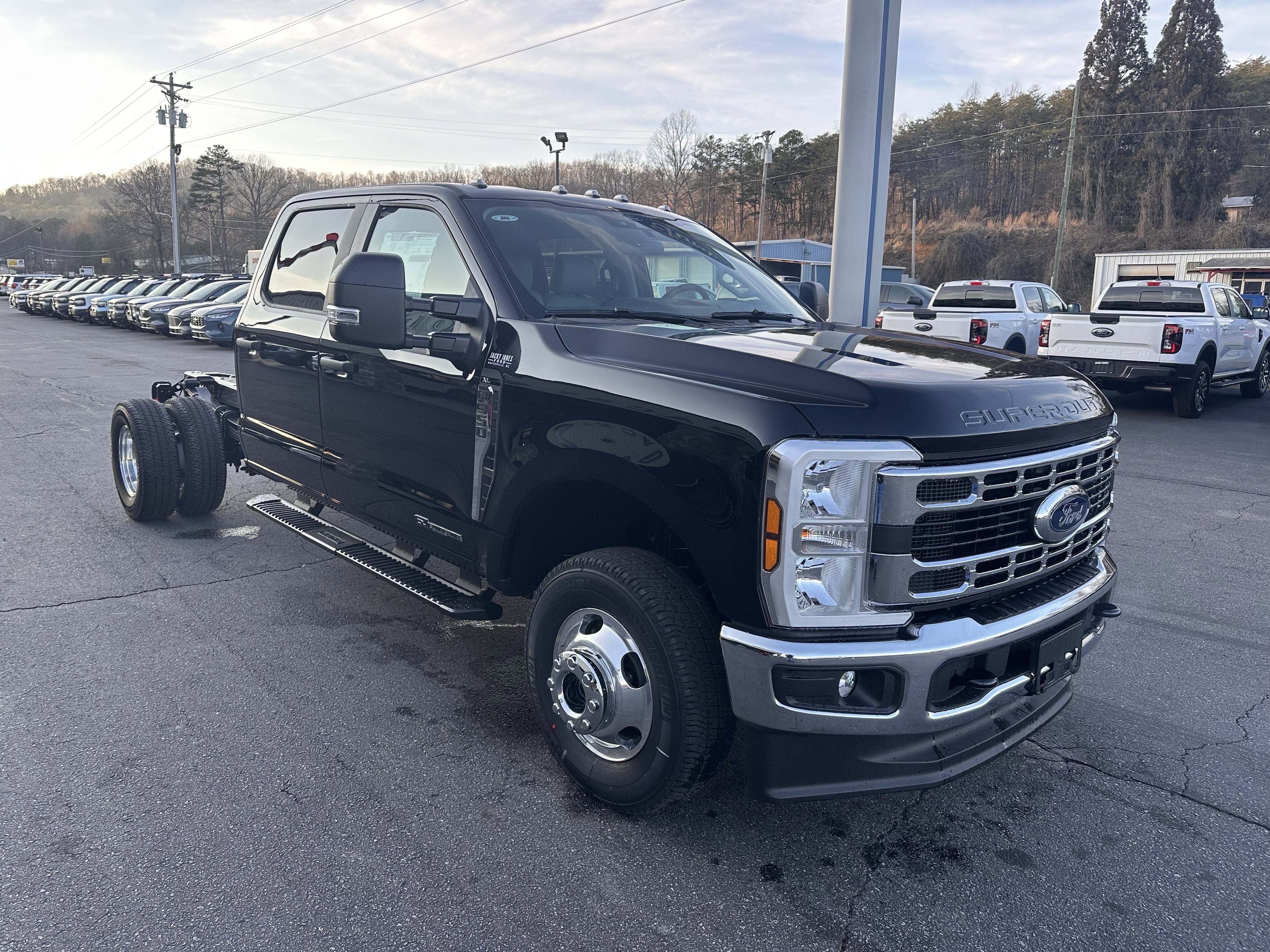 2026 Ford Super Duty F-350 DRW XL