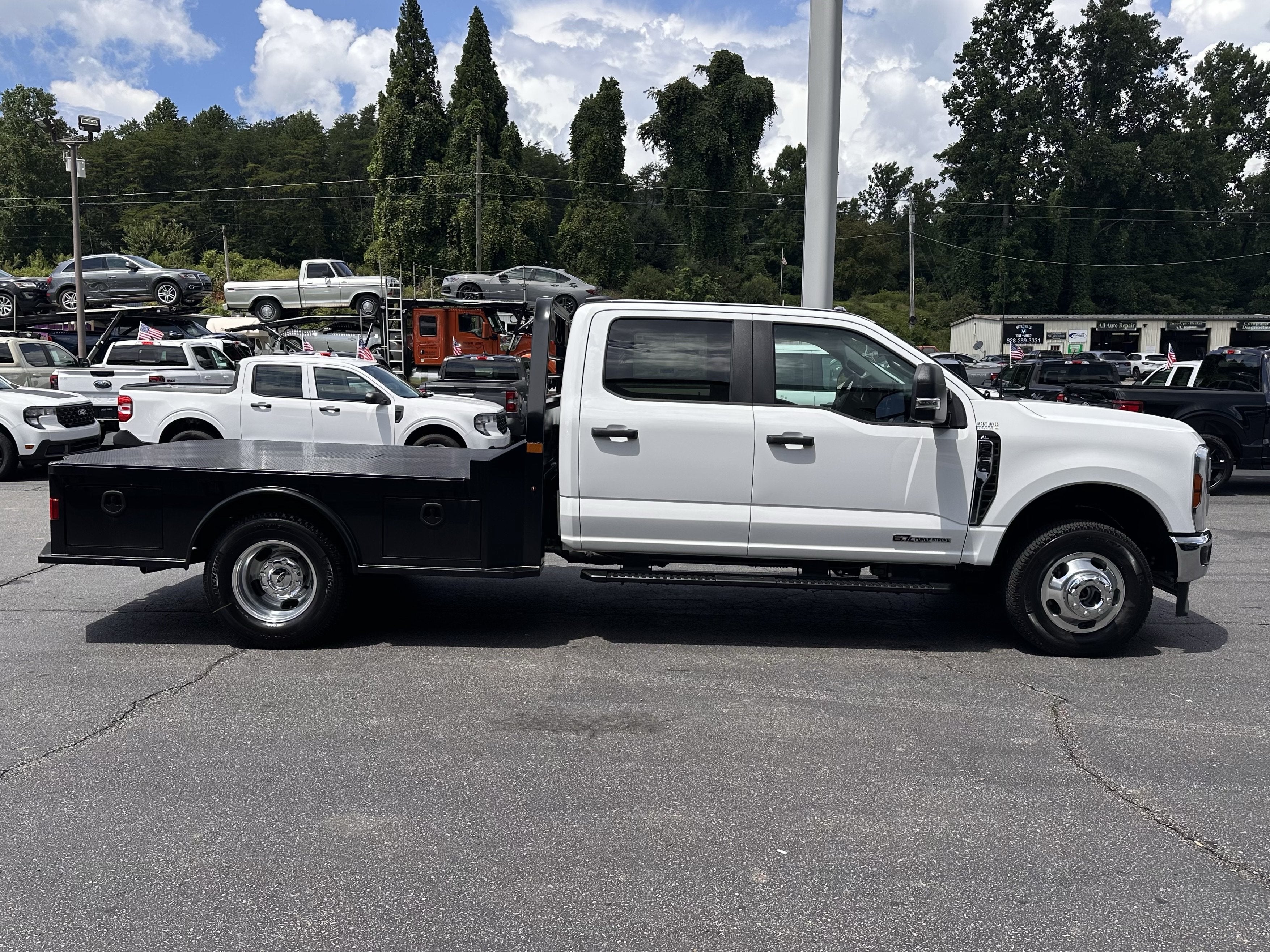 2026 Ford Super Duty F-350 DRW XL