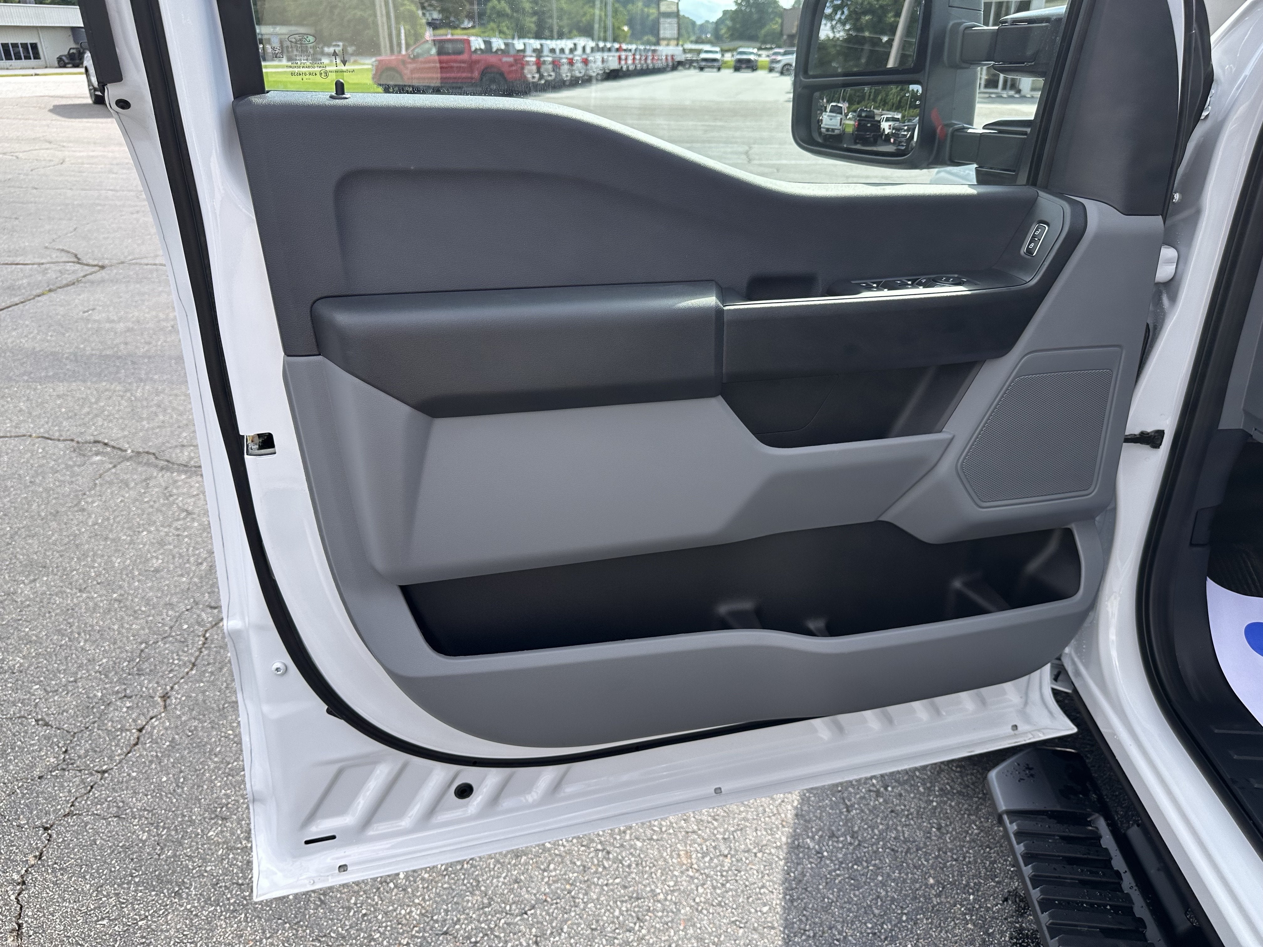 2026 Ford Super Duty F-350 DRW XL