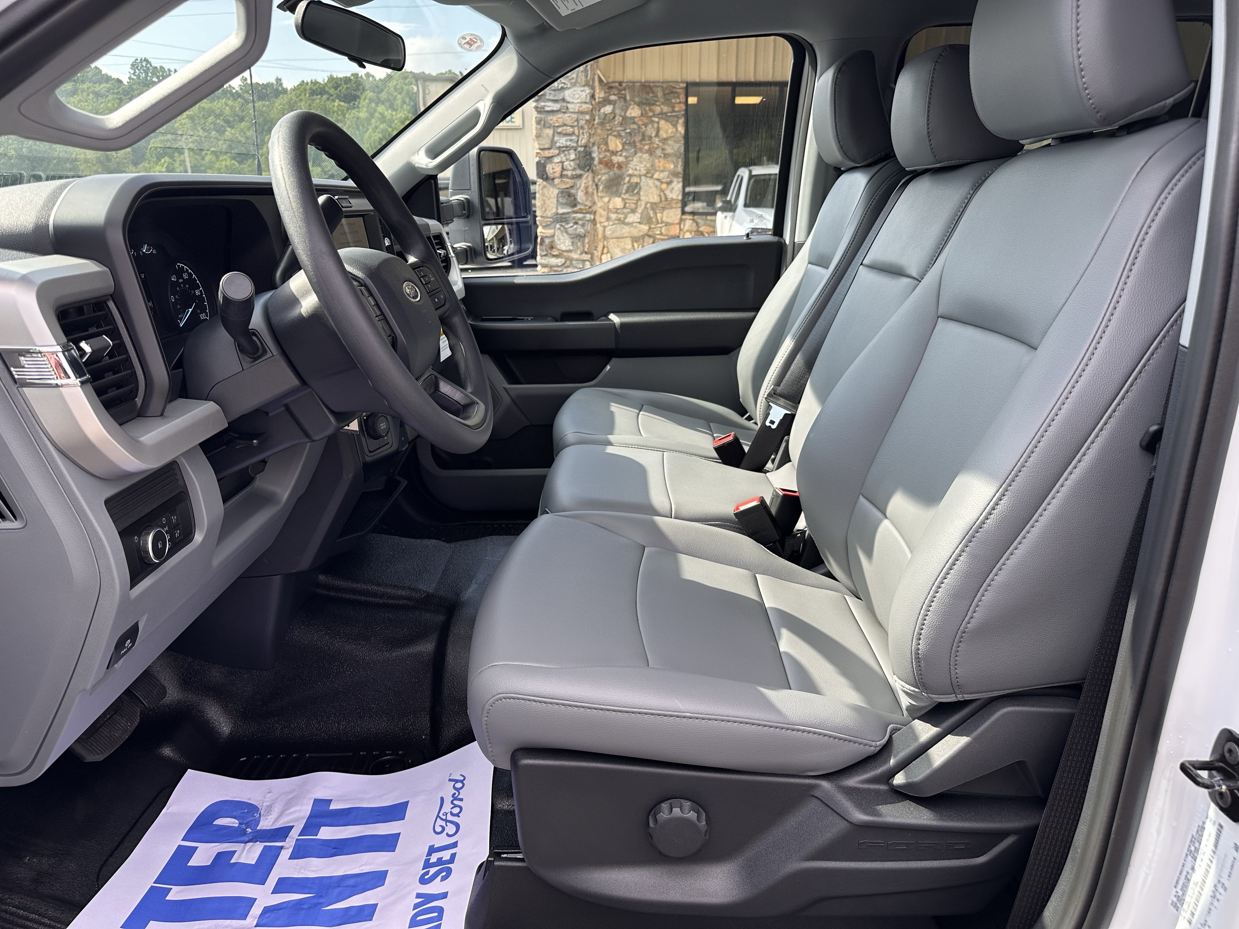 2026 Ford Super Duty F-350 DRW XL