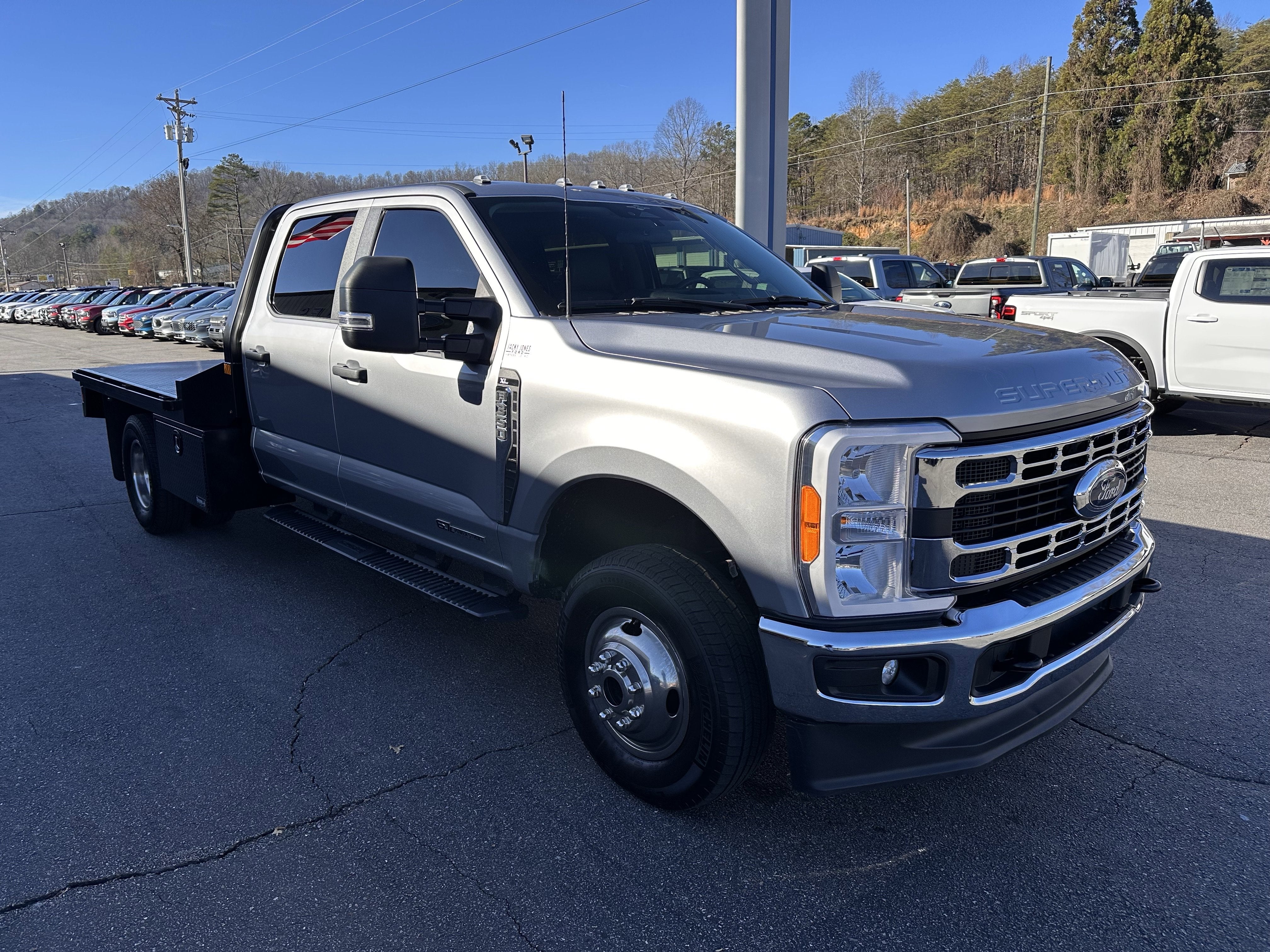 2023 Ford Super Duty F-350 DRW XL