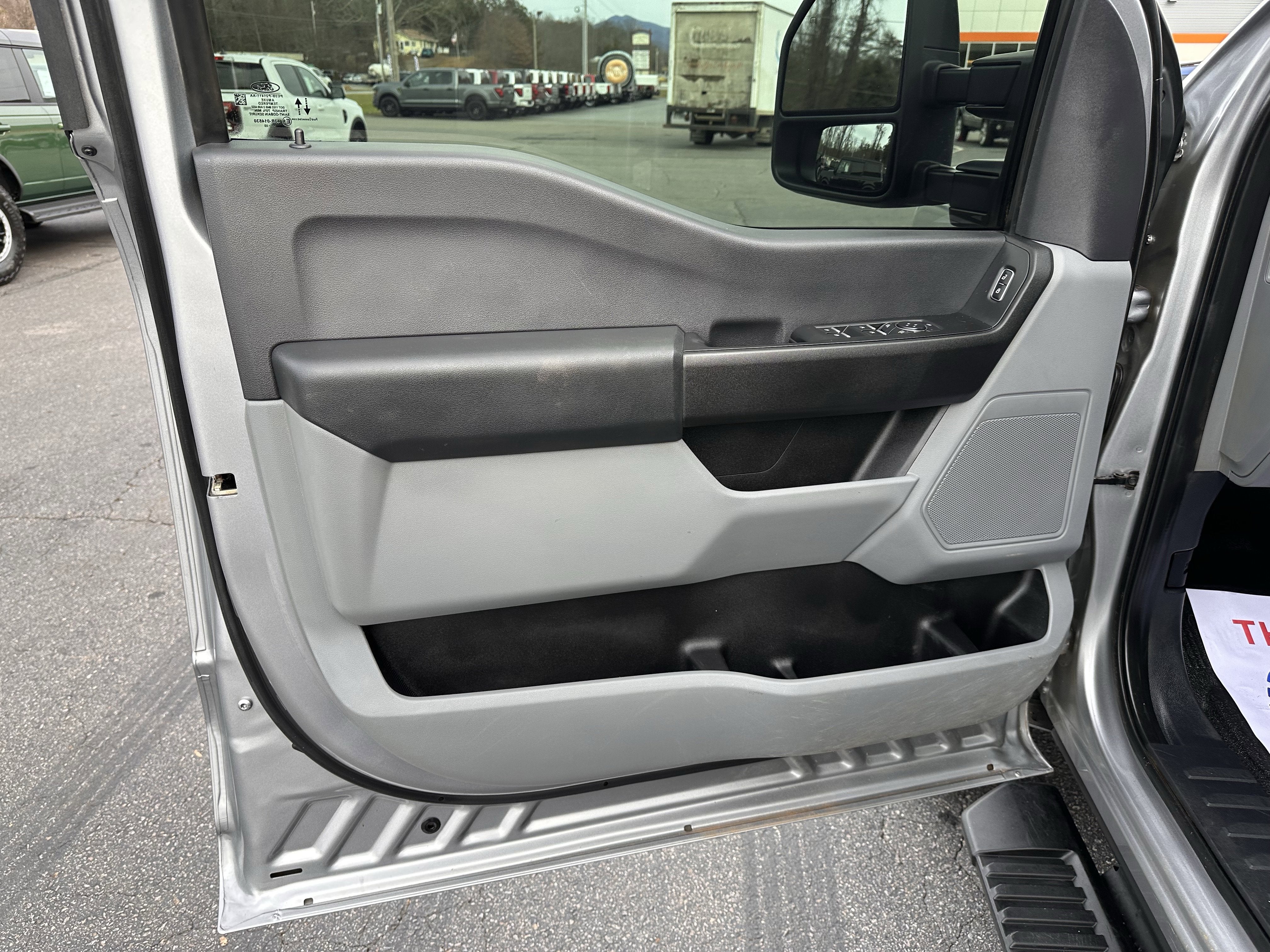 2023 Ford Super Duty F-350 DRW XL