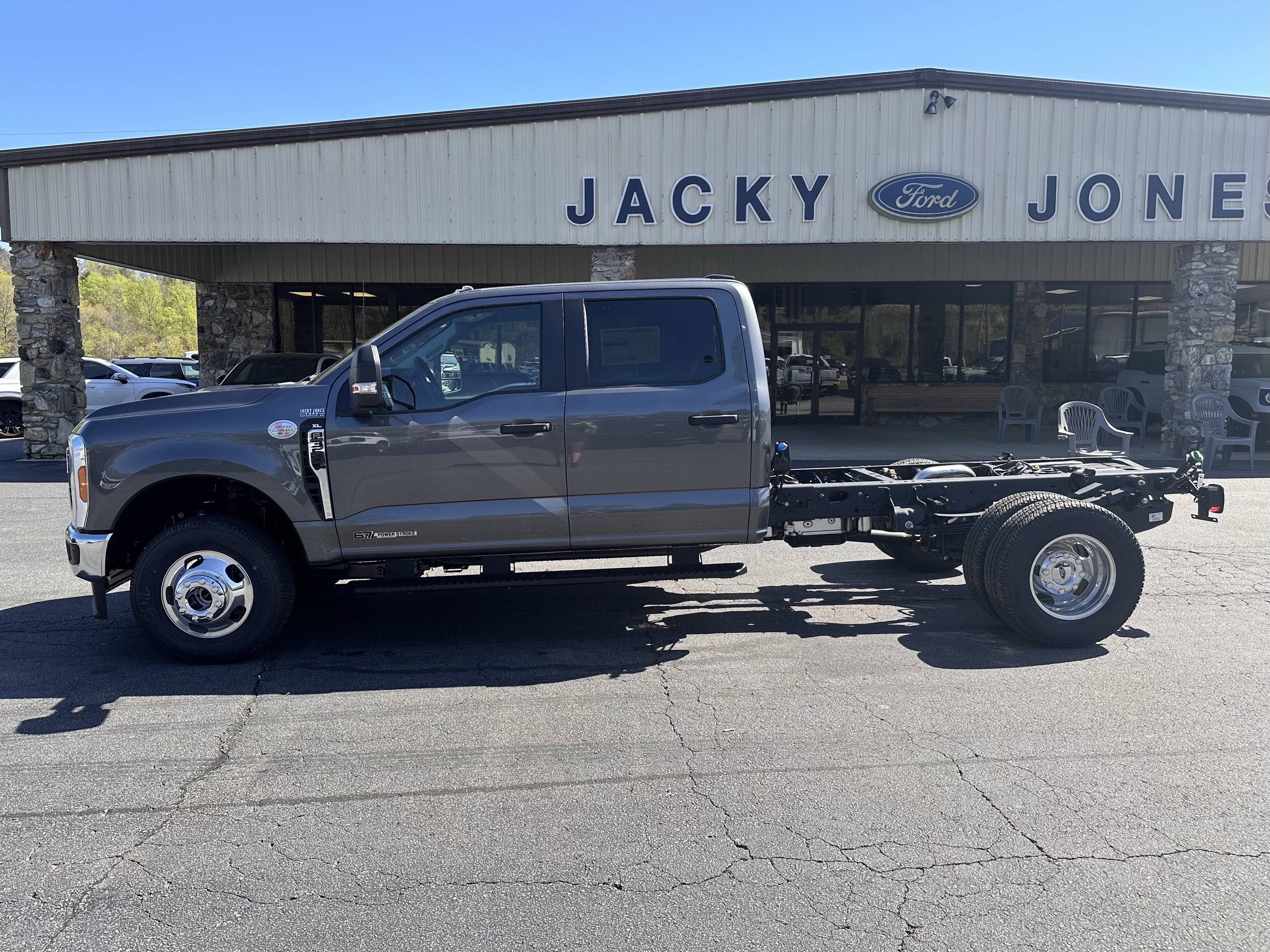 2026 Ford Super Duty F-350 DRW XL
