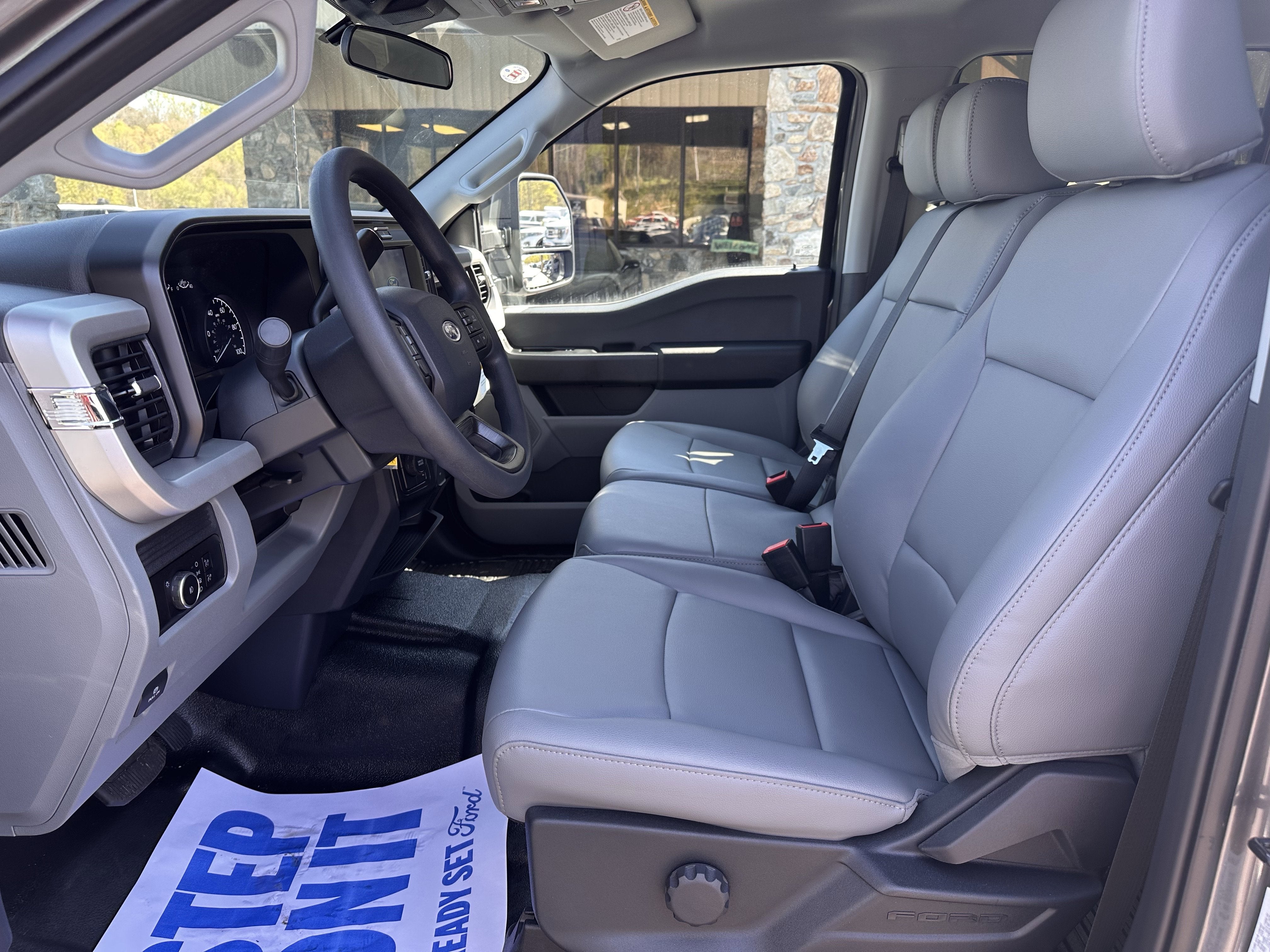 2026 Ford Super Duty F-350 DRW XL