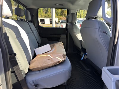 2027 Ford Super Duty F-350 DRW XL