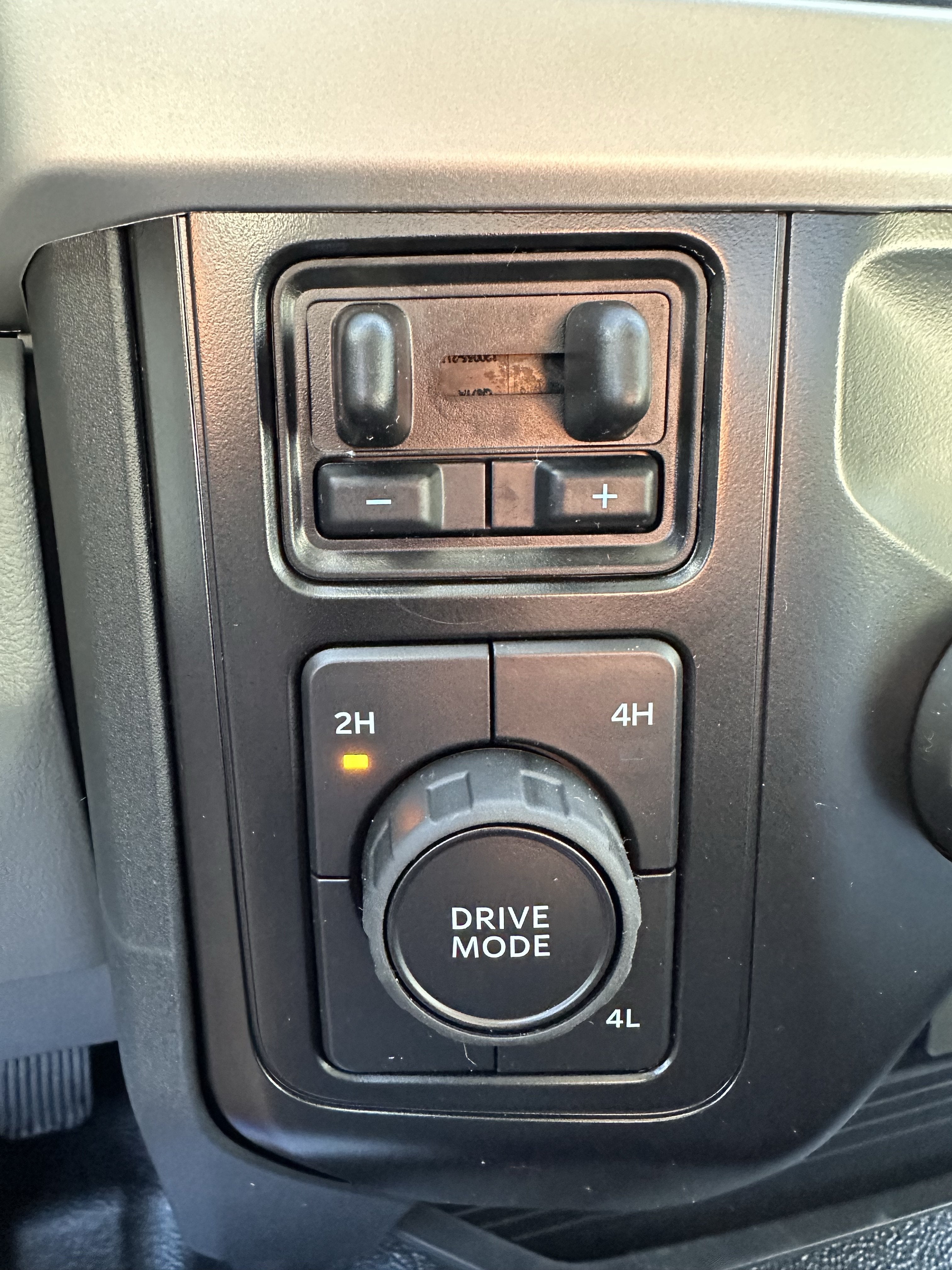 2027 Ford Super Duty F-350 DRW XL