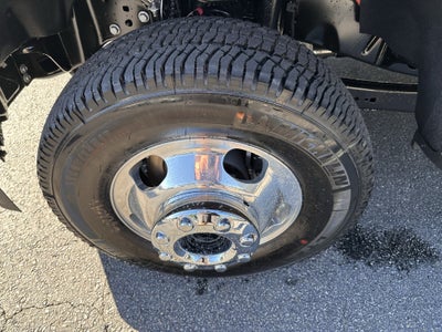 2027 Ford Super Duty F-350 DRW XL