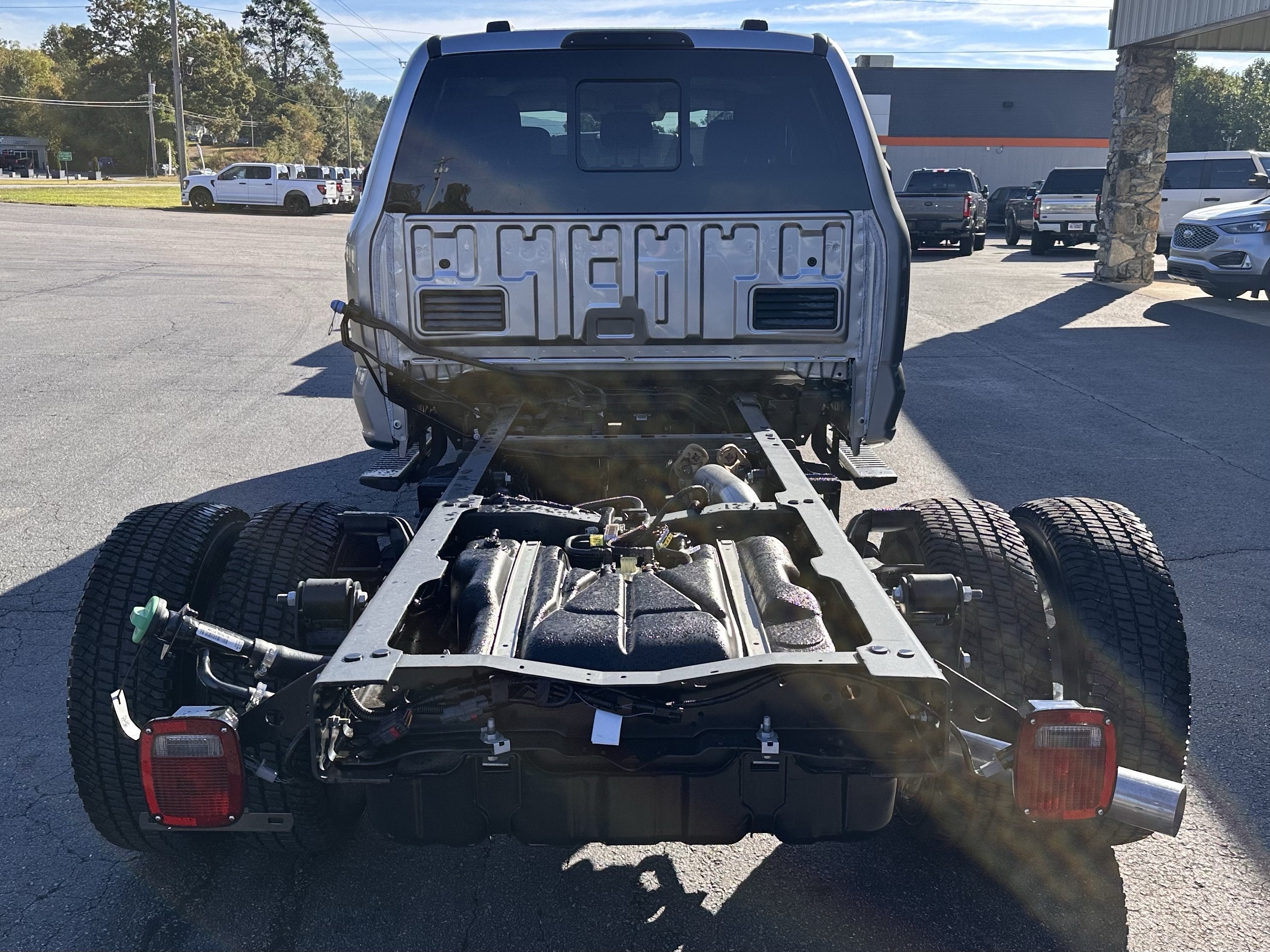 2027 Ford Super Duty F-350 DRW XL