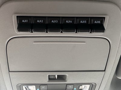 2027 Ford Super Duty F-350 DRW XL