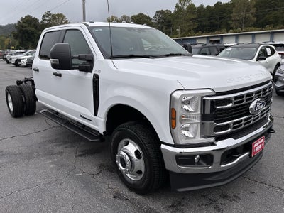 2027 Ford Super Duty F-350 DRW XL
