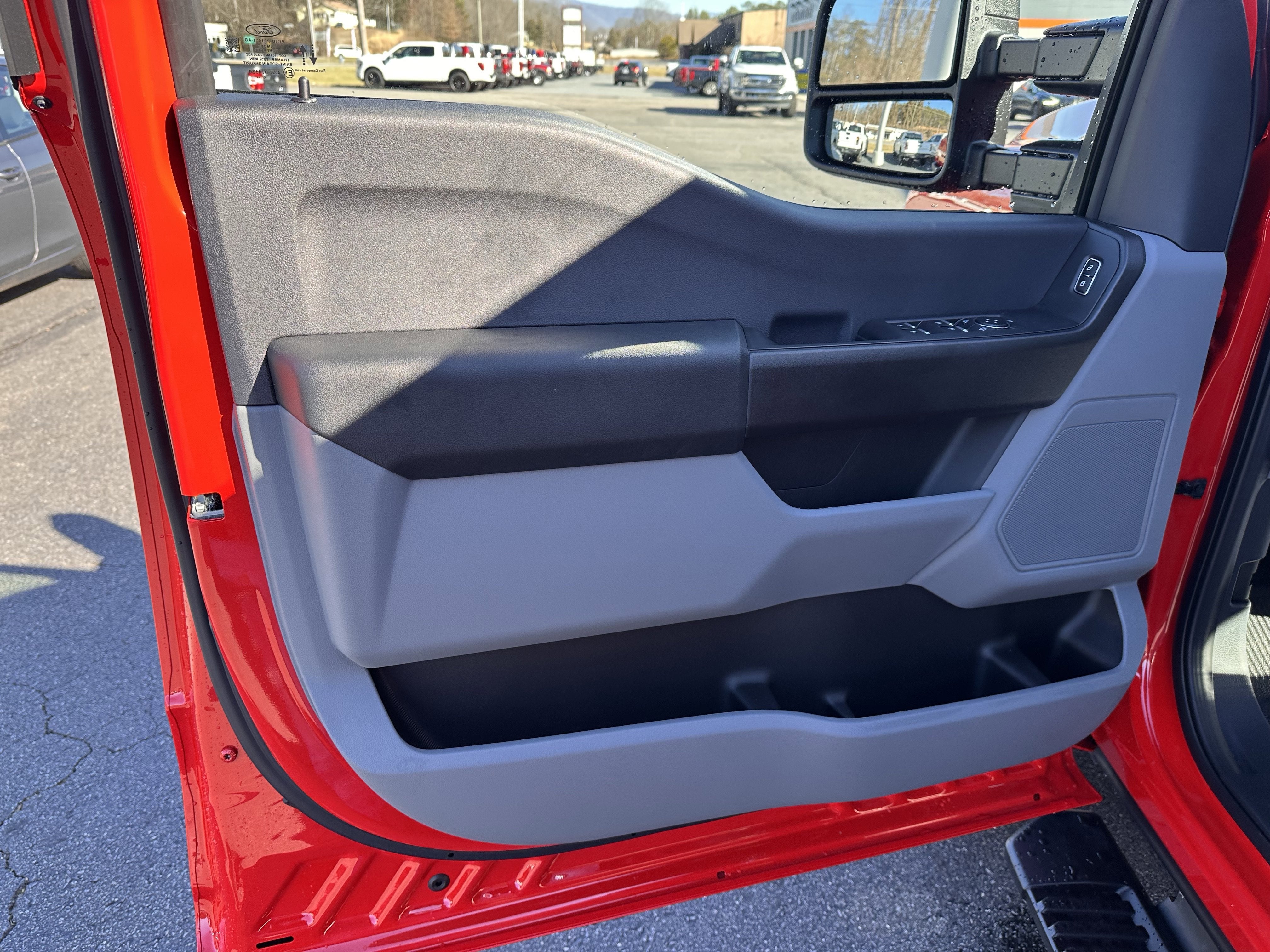 2026 Ford Super Duty F-350 DRW XL