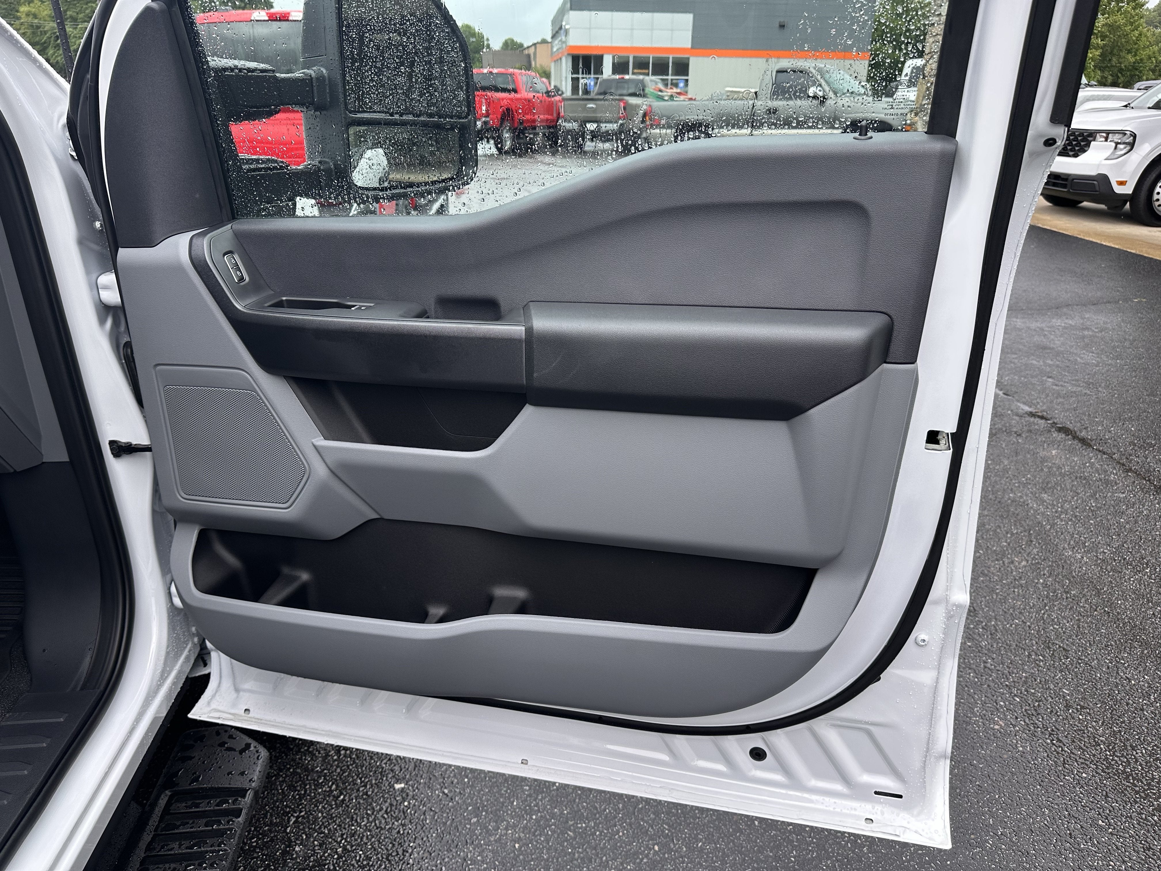 2026 Ford Super Duty F-350 DRW XL Service Body