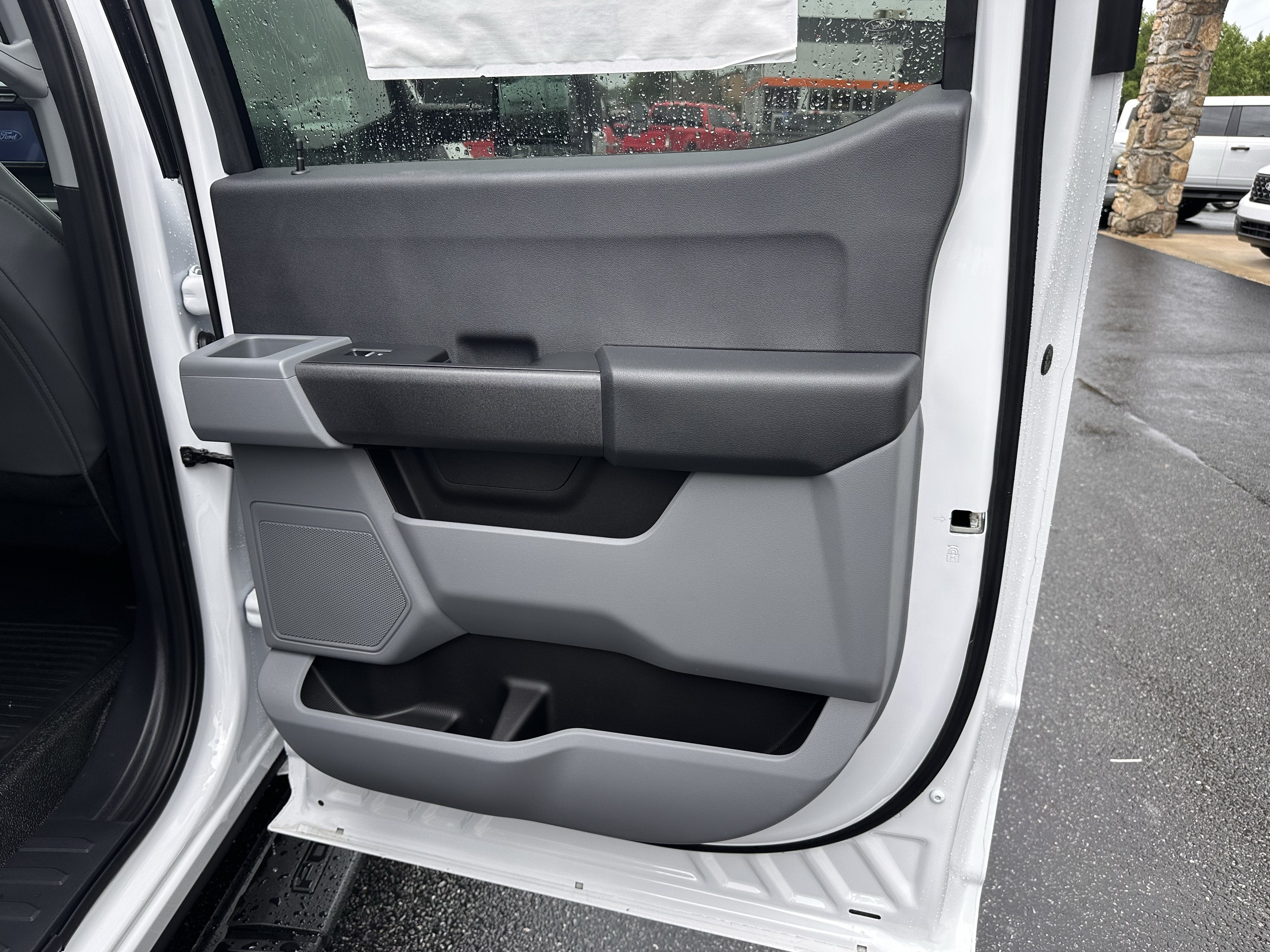 2026 Ford Super Duty F-350 DRW XL Service Body