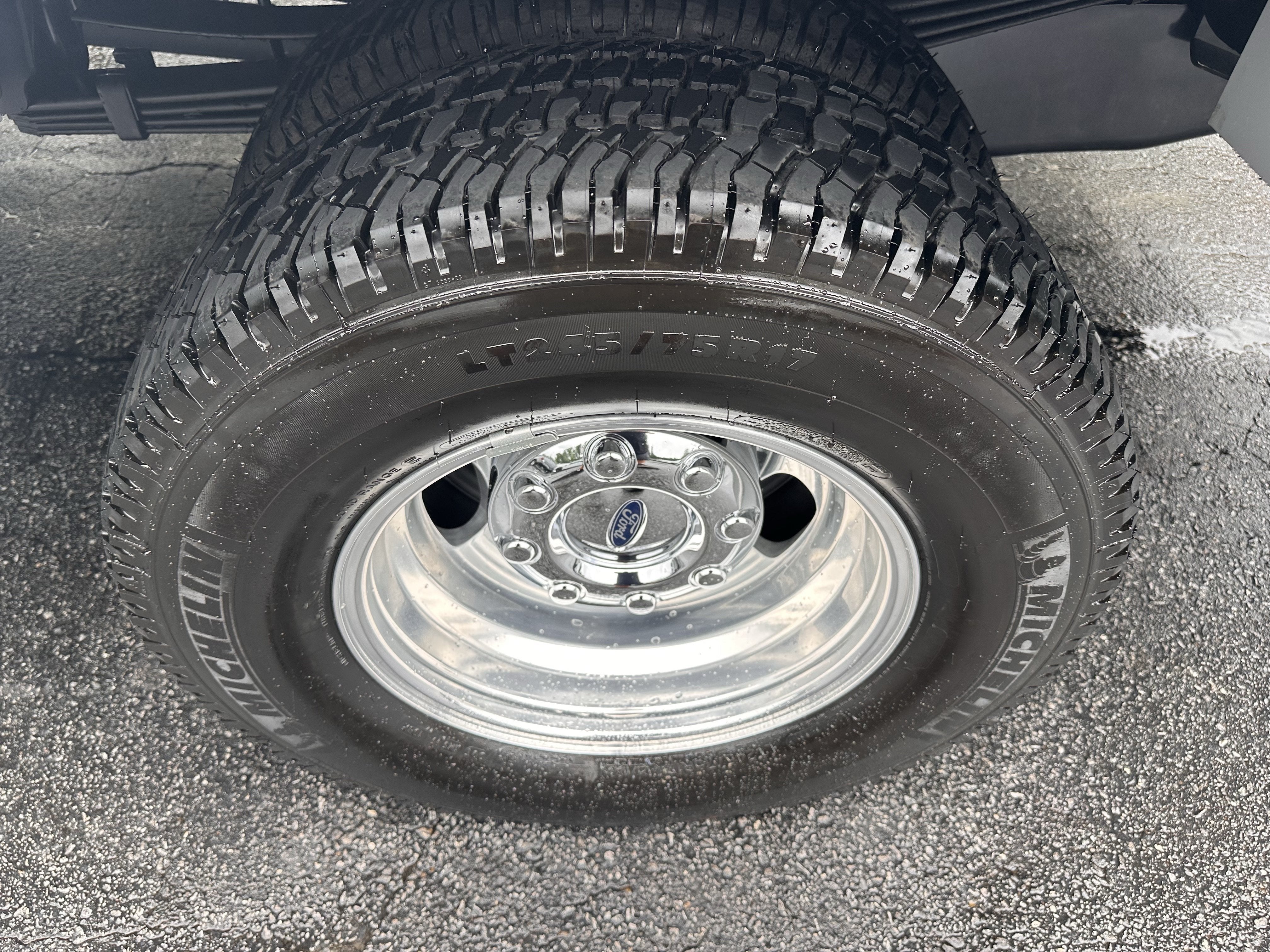 2026 Ford Super Duty F-350 DRW XL Service Body
