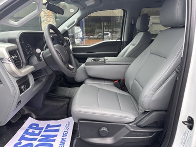 2026 Ford Super Duty F-350 DRW XL Service Body