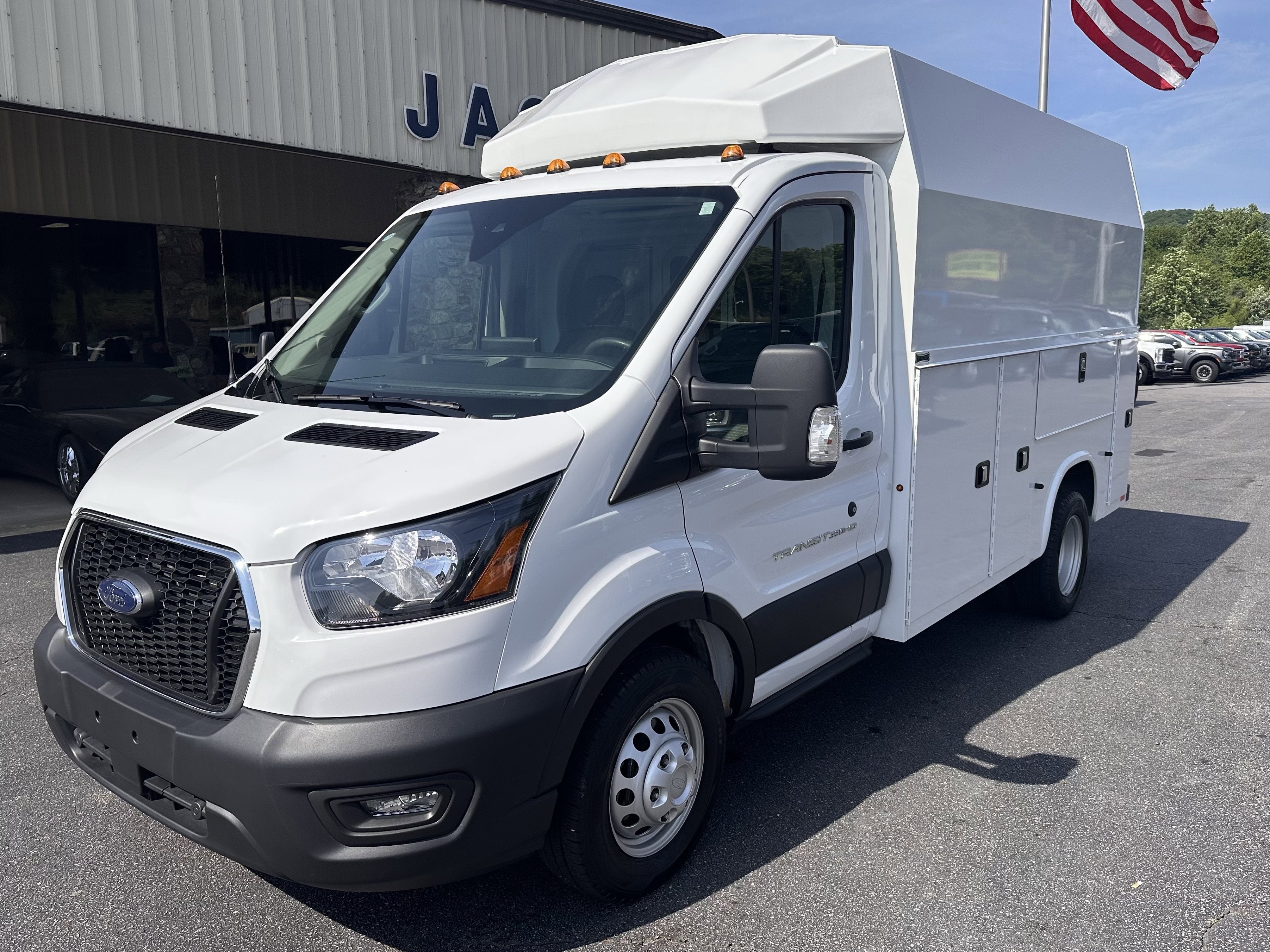 2024 Ford Transit XL KUV Body