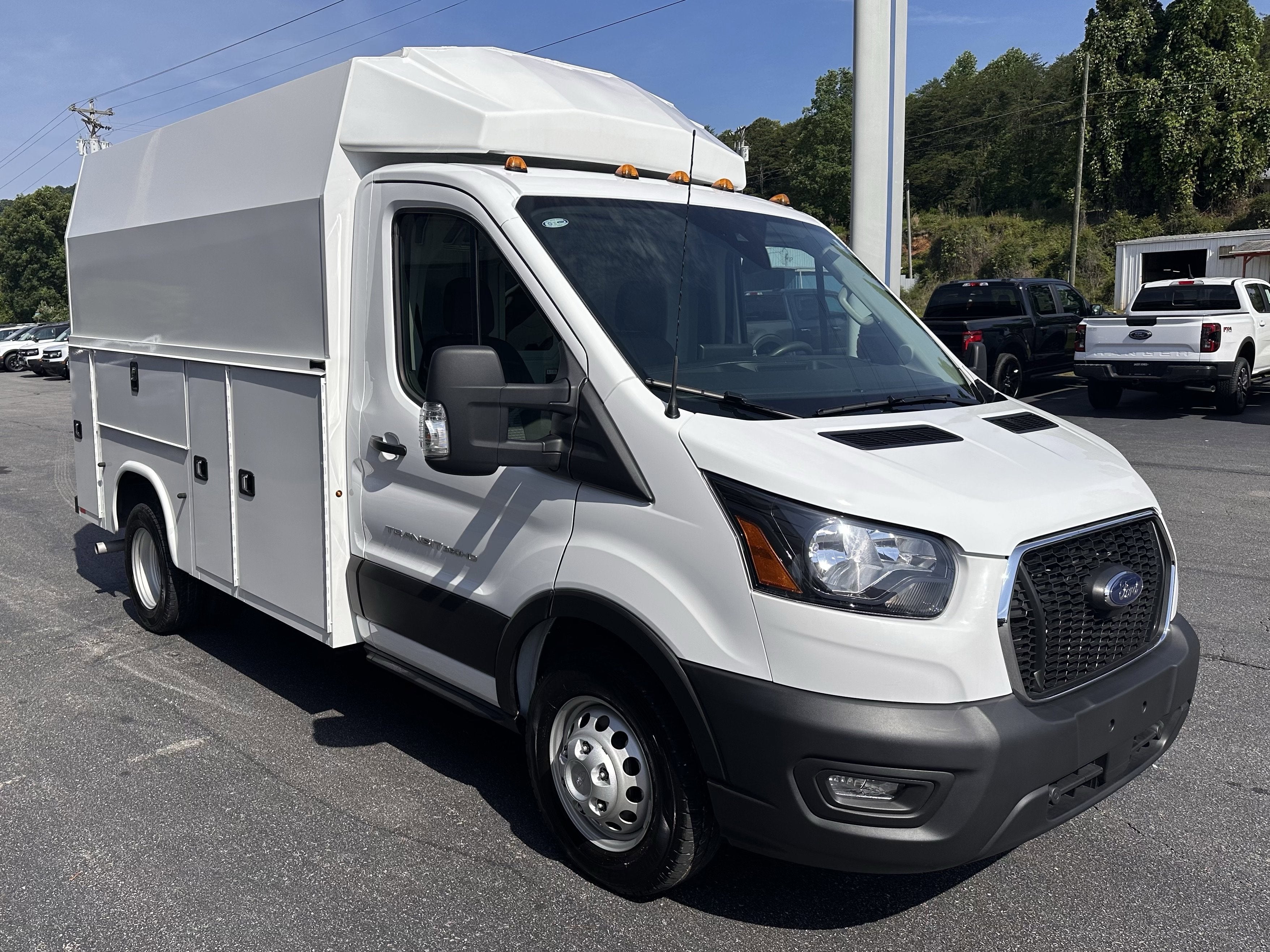 2024 Ford Transit XL KUV Body