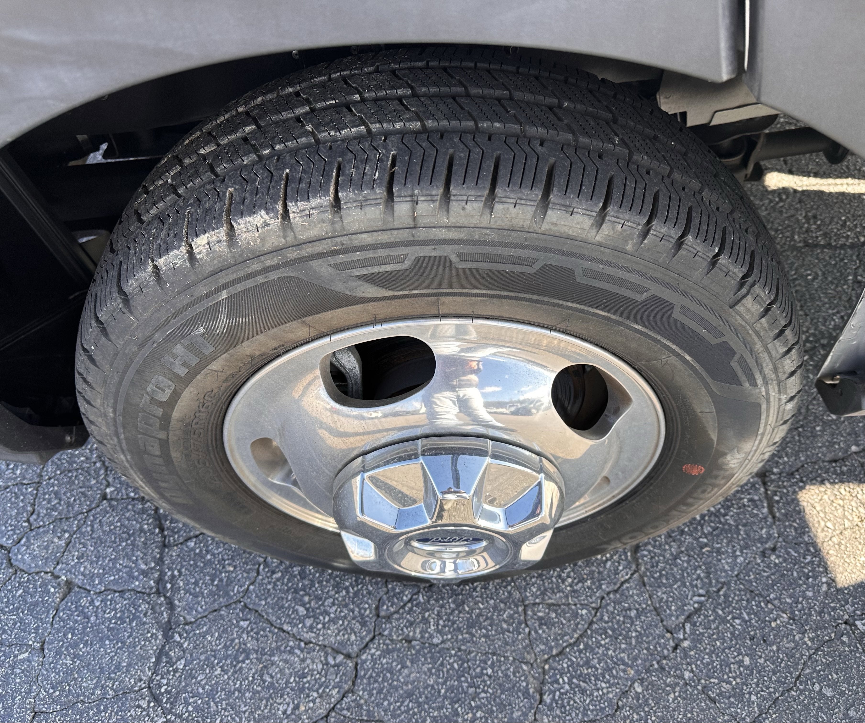 2022 Ford Transit LR Cutaway Base